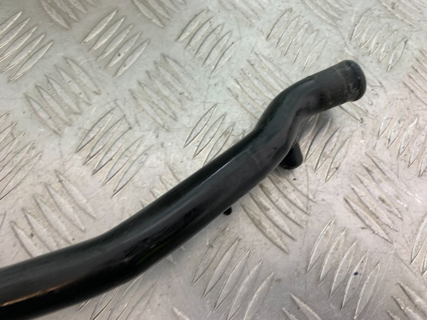 TRIUMPH THUNDERBIRD 1600 COOLANT PIPE  YEAR 2011 (CMB1107)