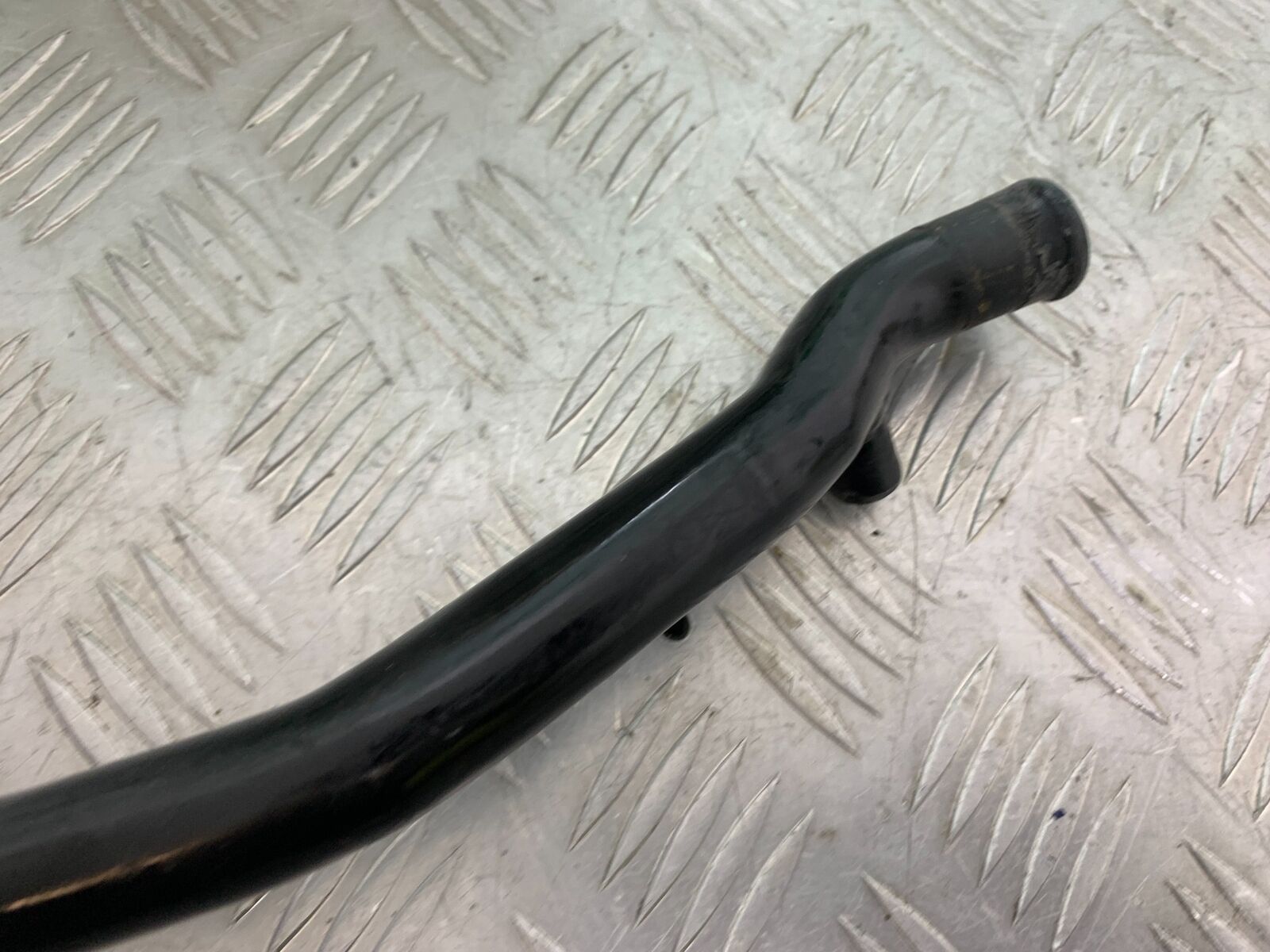 TRIUMPH THUNDERBIRD 1600 COOLANT PIPE  YEAR 2011 (CMB1107)