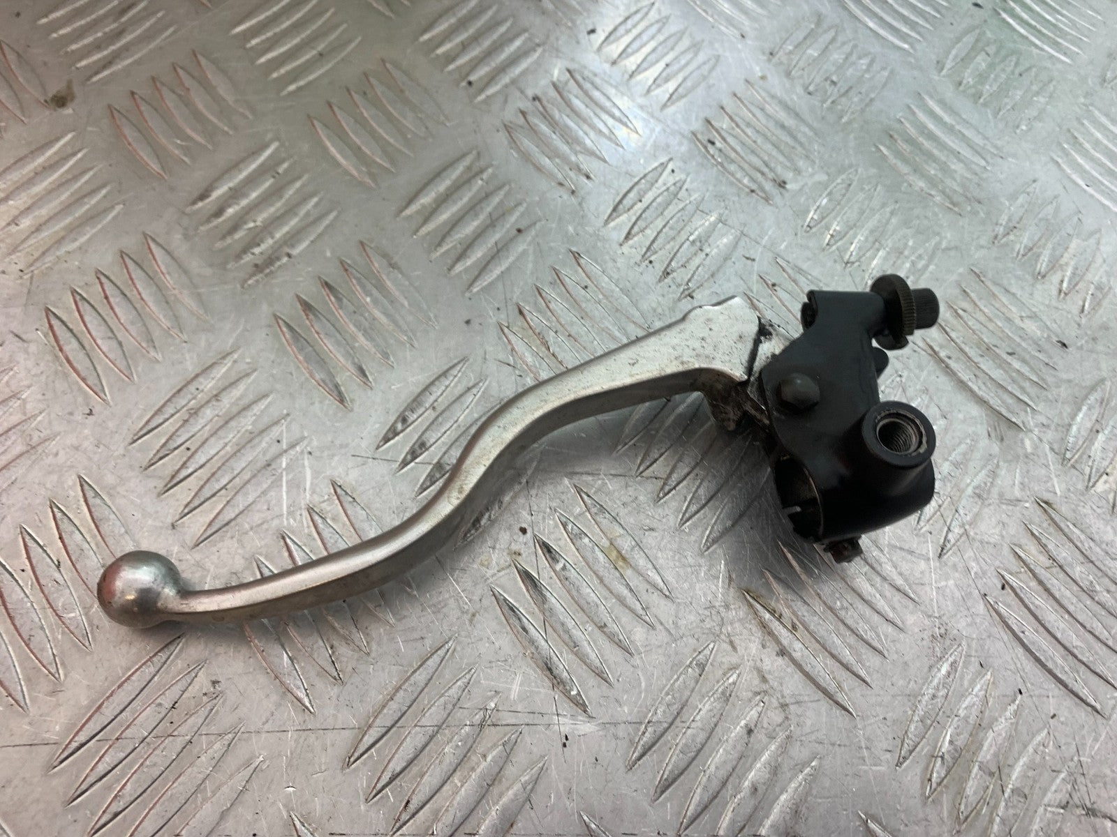 YAMAHA XJ600 XJ 600 DIVERSION CLUTCH LEVER AND BRACKET 1998-2000 (CMB1191)