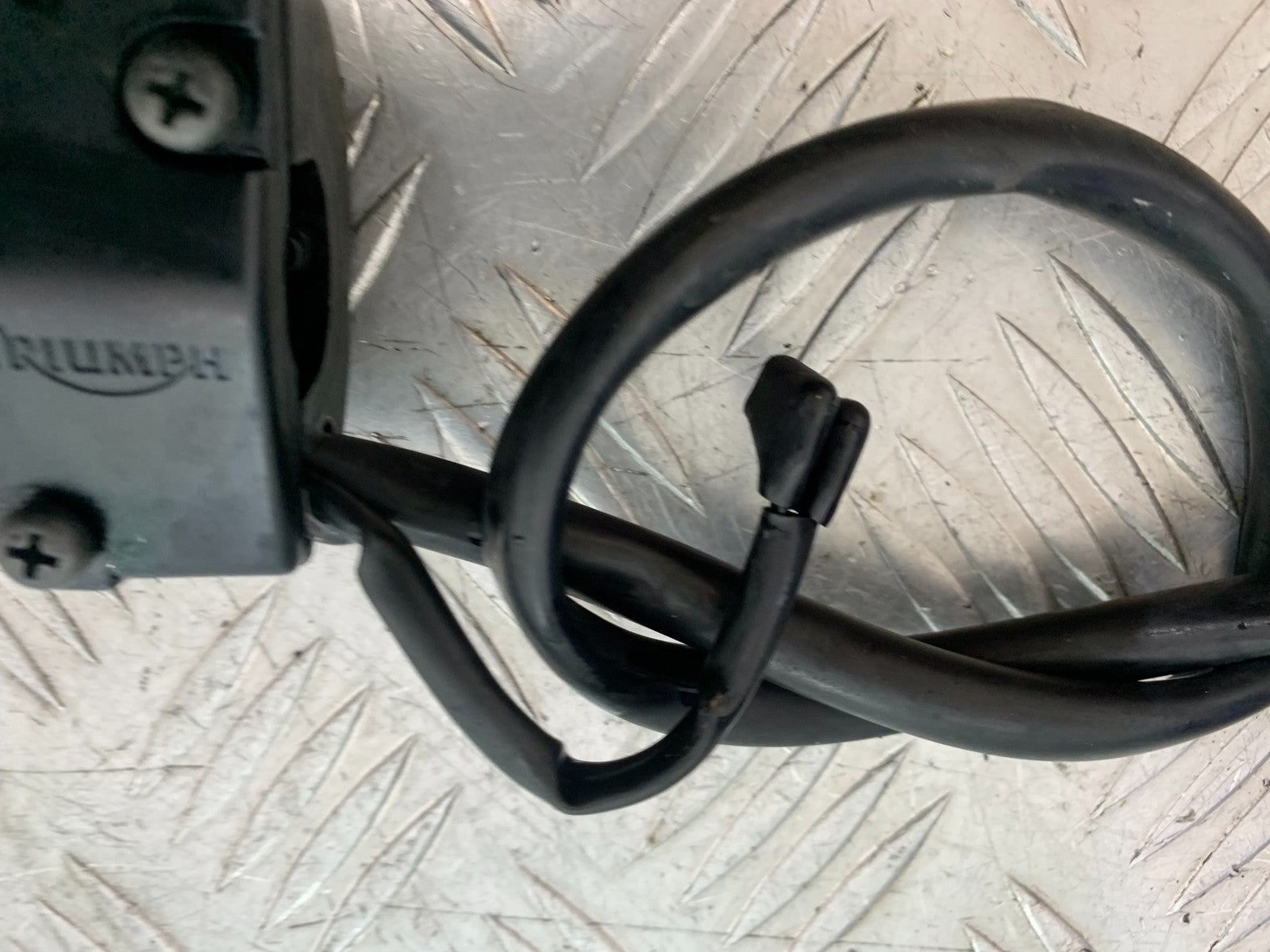 TRIUMPH SPEED TRIPLE R 1050 RIGHT SWITCH GEAR  2009 (CMB1183)
