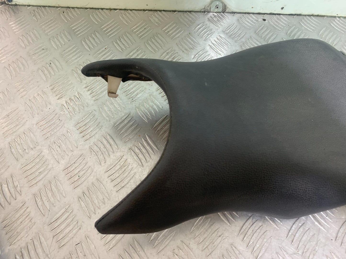 HONDA CBF125 CBF 125 FRONT SEAT  YEAR 2009-14  (CMB1172)