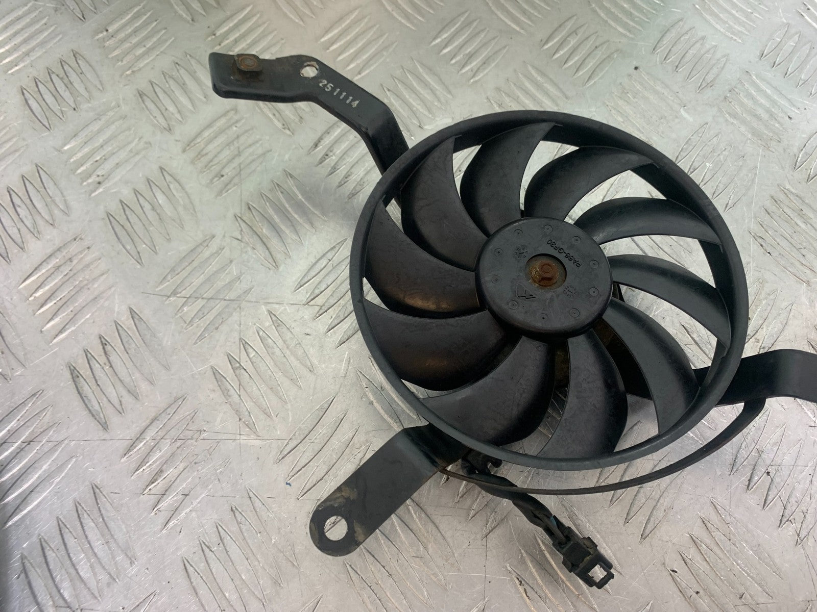 TRIUMPH 675 STREET TRIPLE RADIATOR FAN  2013-2016 (CMB1186)