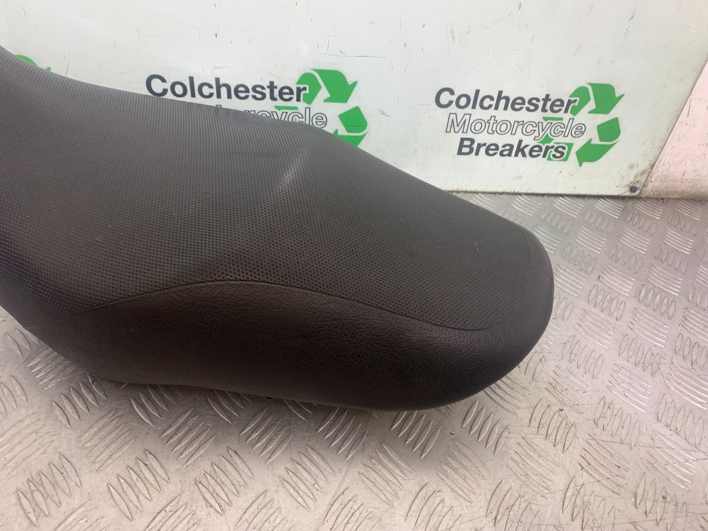 SUZUKI GSX750 INAZUMA SEAT   YEAR 1998-2003 (CMB1308)