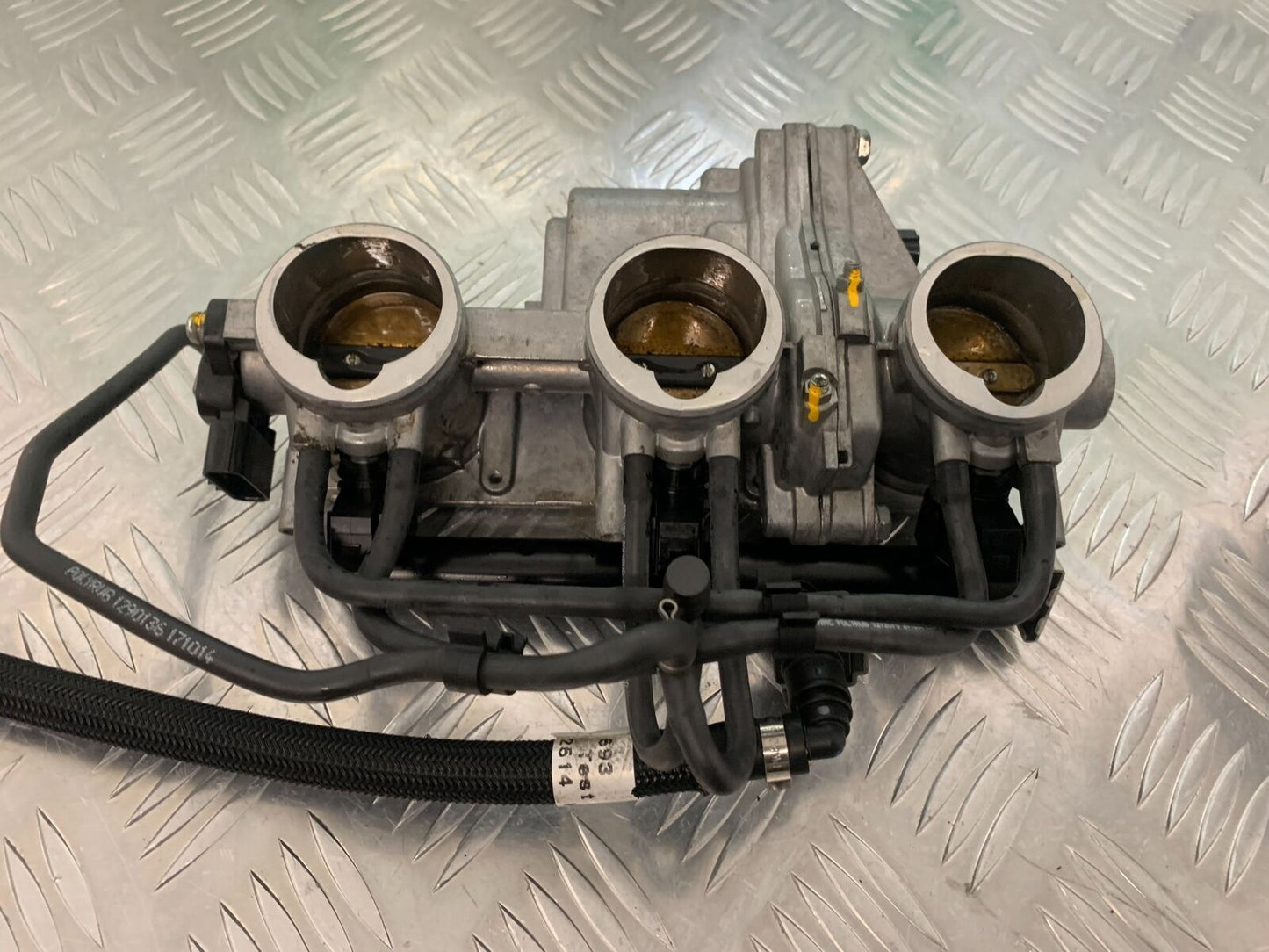 TRIUMPH TIGER 800 XCX THROTTLE BODIES   YEAR 2015-2017  (STOCK 966)