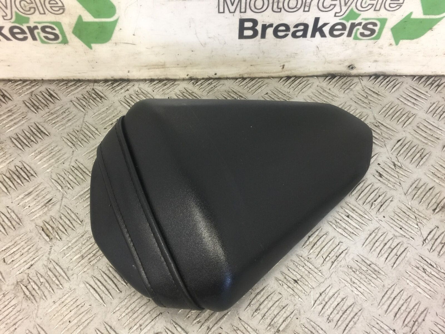KAWASAKI NINJA 250 SL BX250 REAR SEAT  YEAR 2017 (STOCK 479)