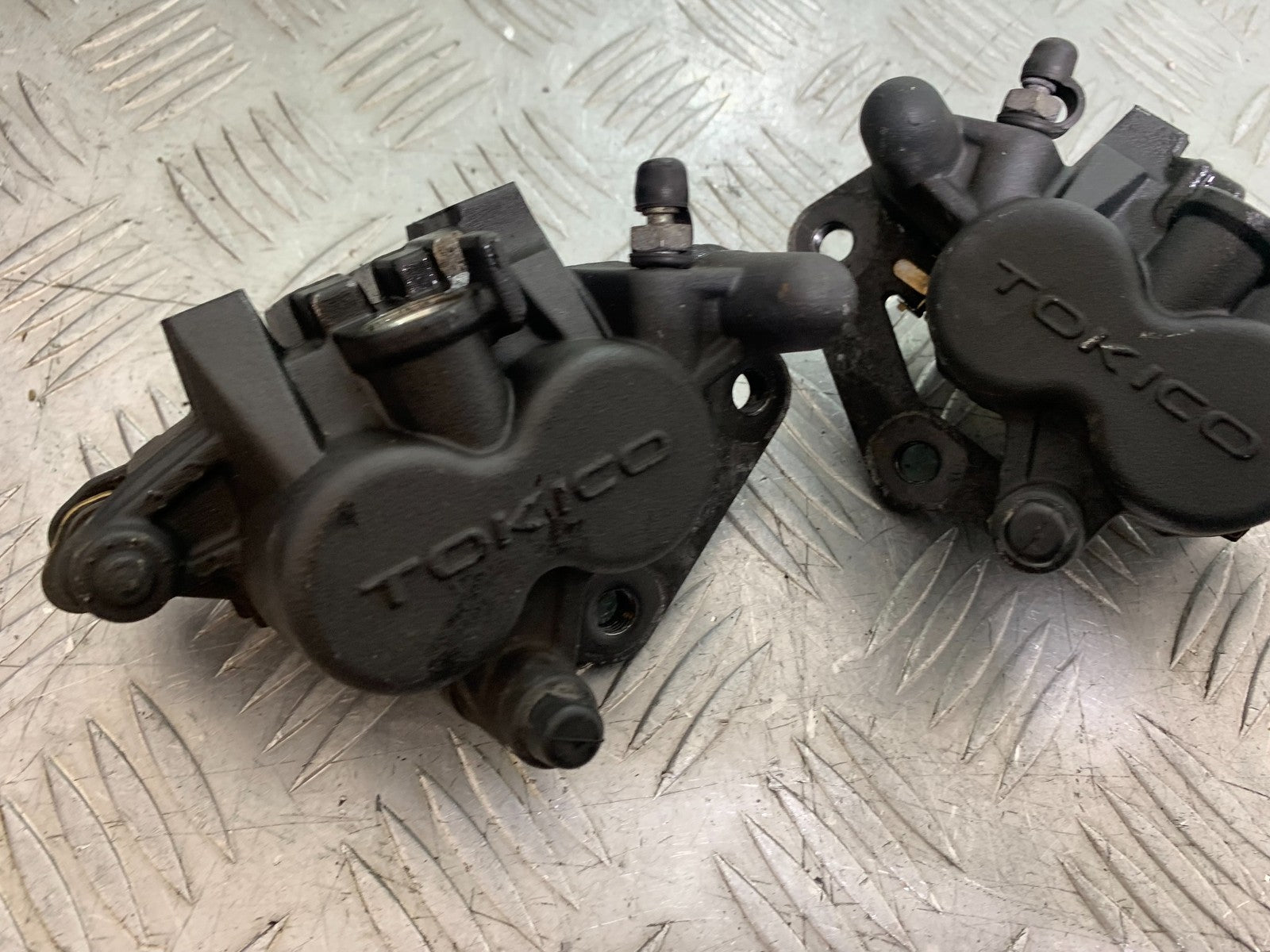 KAWASAKI ER6 N FRONT BRAKE CALIPERS   YEAR 2012-2017 (CMB1324)