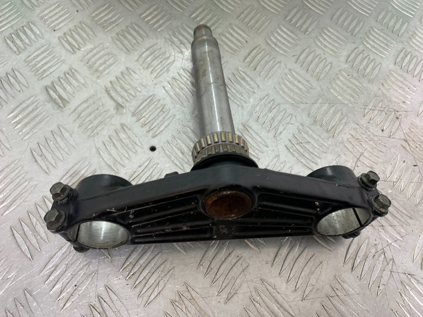 KAWASAKI ZZR1100 D BOTTOM YOKE YEAR 1993-2001 (CMB1189)