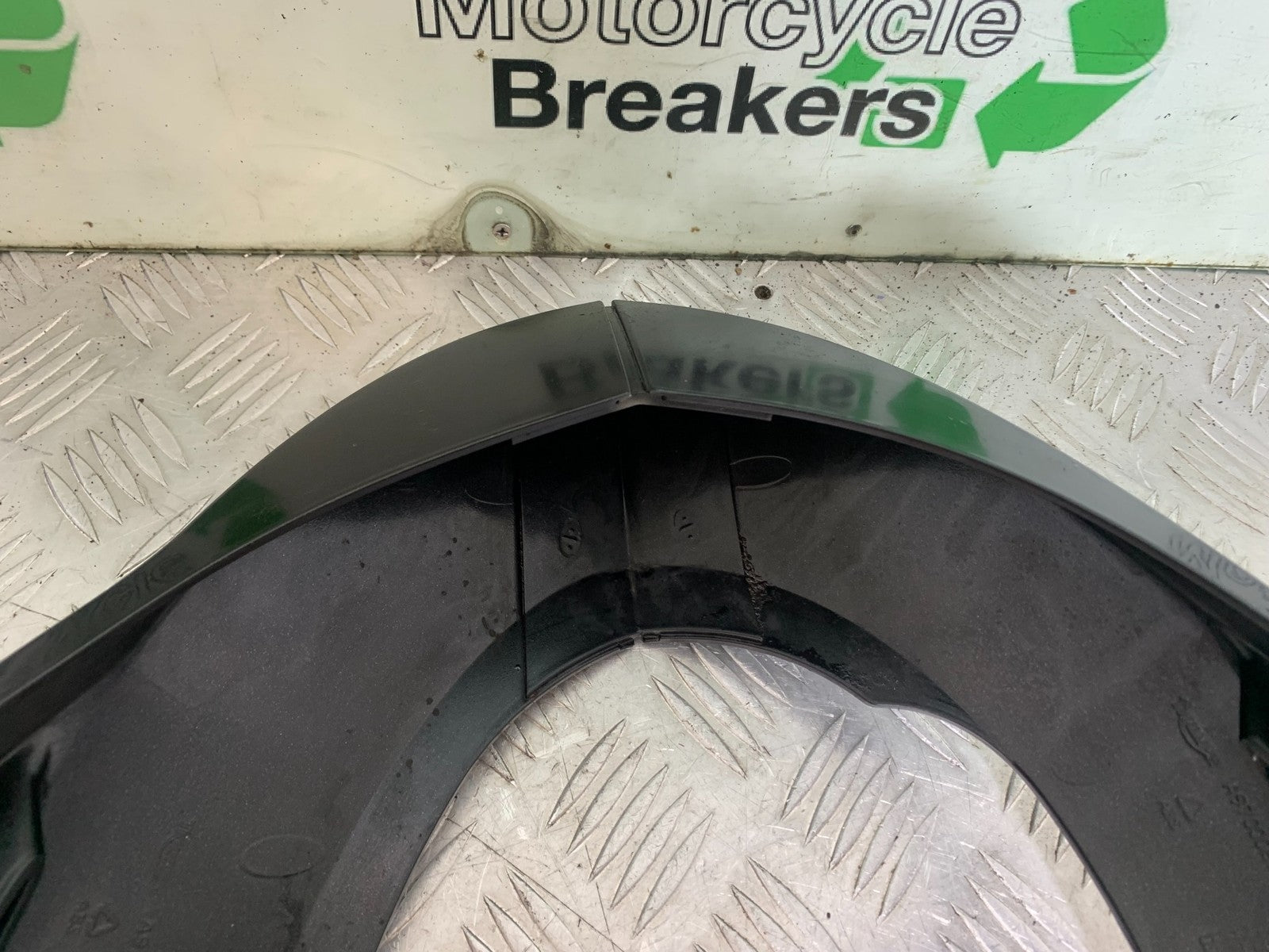 TRIUMPH SPEED TRIPLE R 1050 BELLYPAN  2009 (CMB1183)
