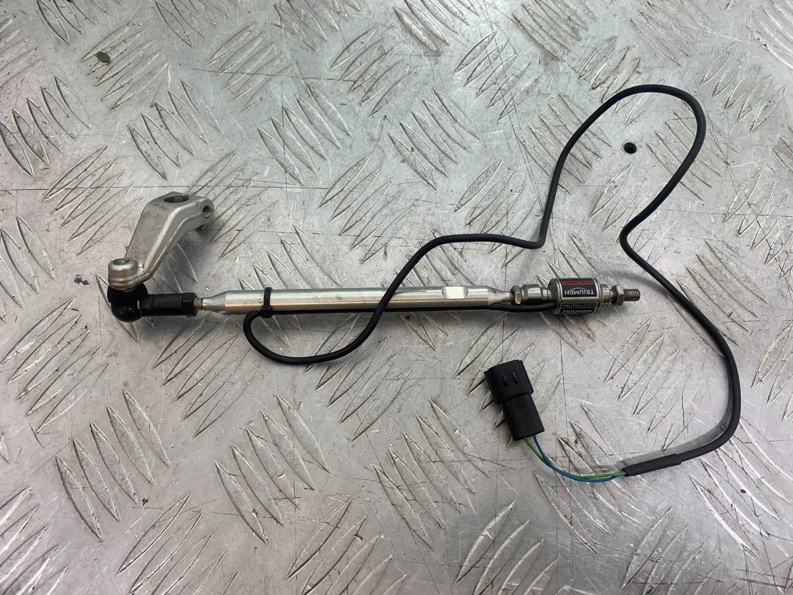 TRIUMPH 675 STREET TRIPLE QUICK SHIFTER    2013-2016 (CMB1186)