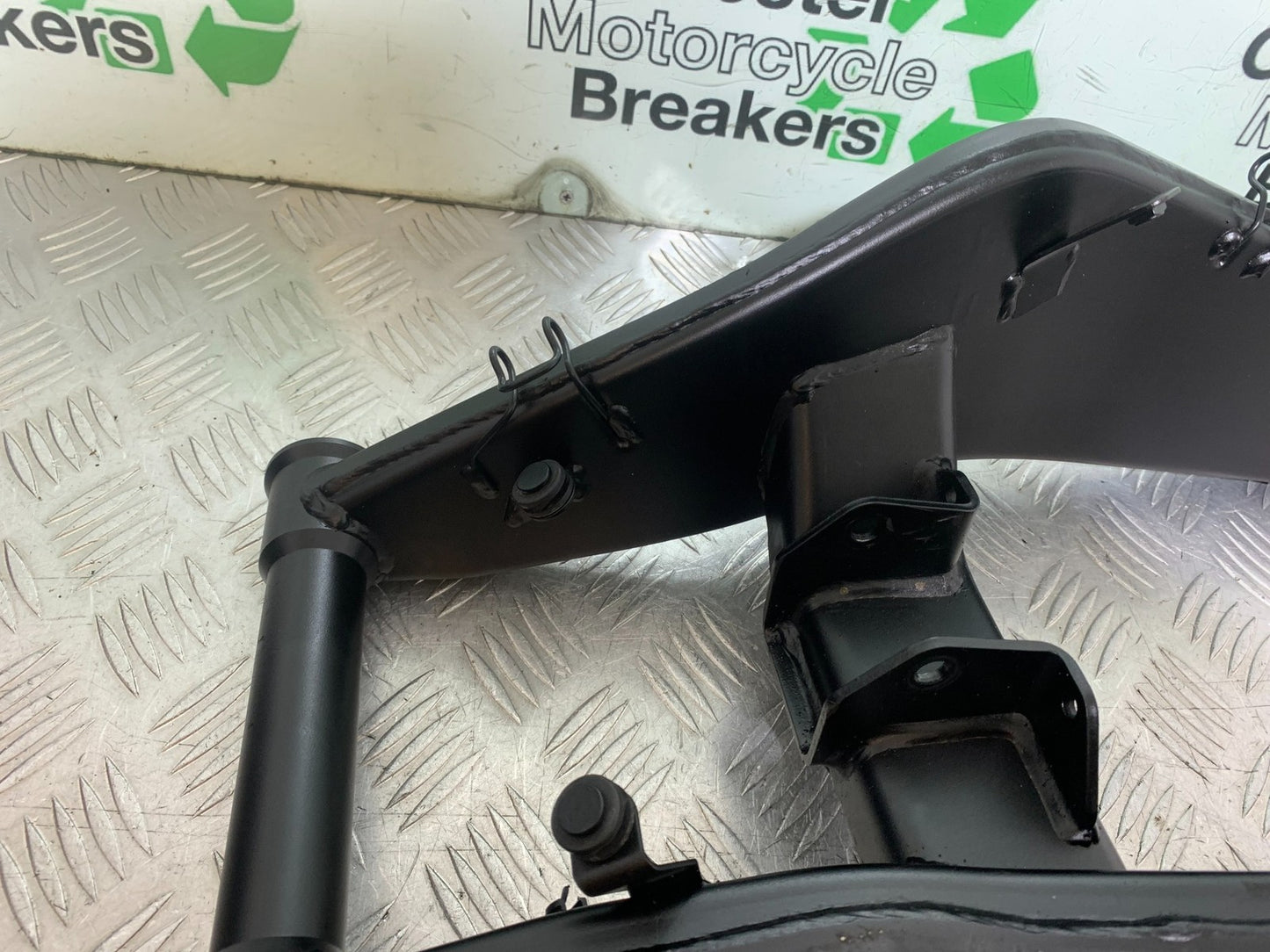 TRIUMPH TRIDENT 660 SWINGARM  YEAR 2021-2024 (CMB1295)