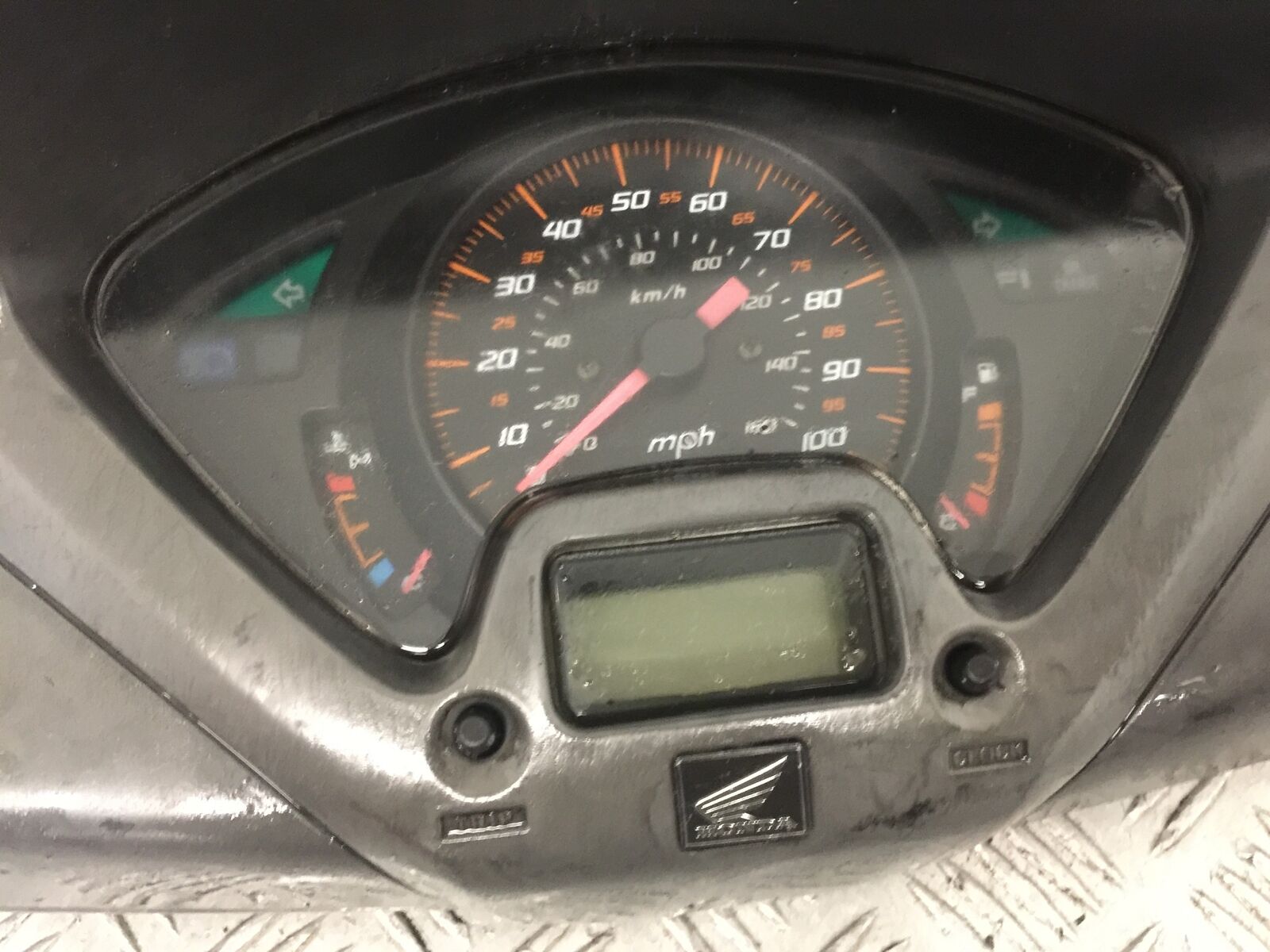HONDA PANTHEON FES 125 CLOCKS SPEEDO DASH   YEAR 2003-2007 (STOCK 827)