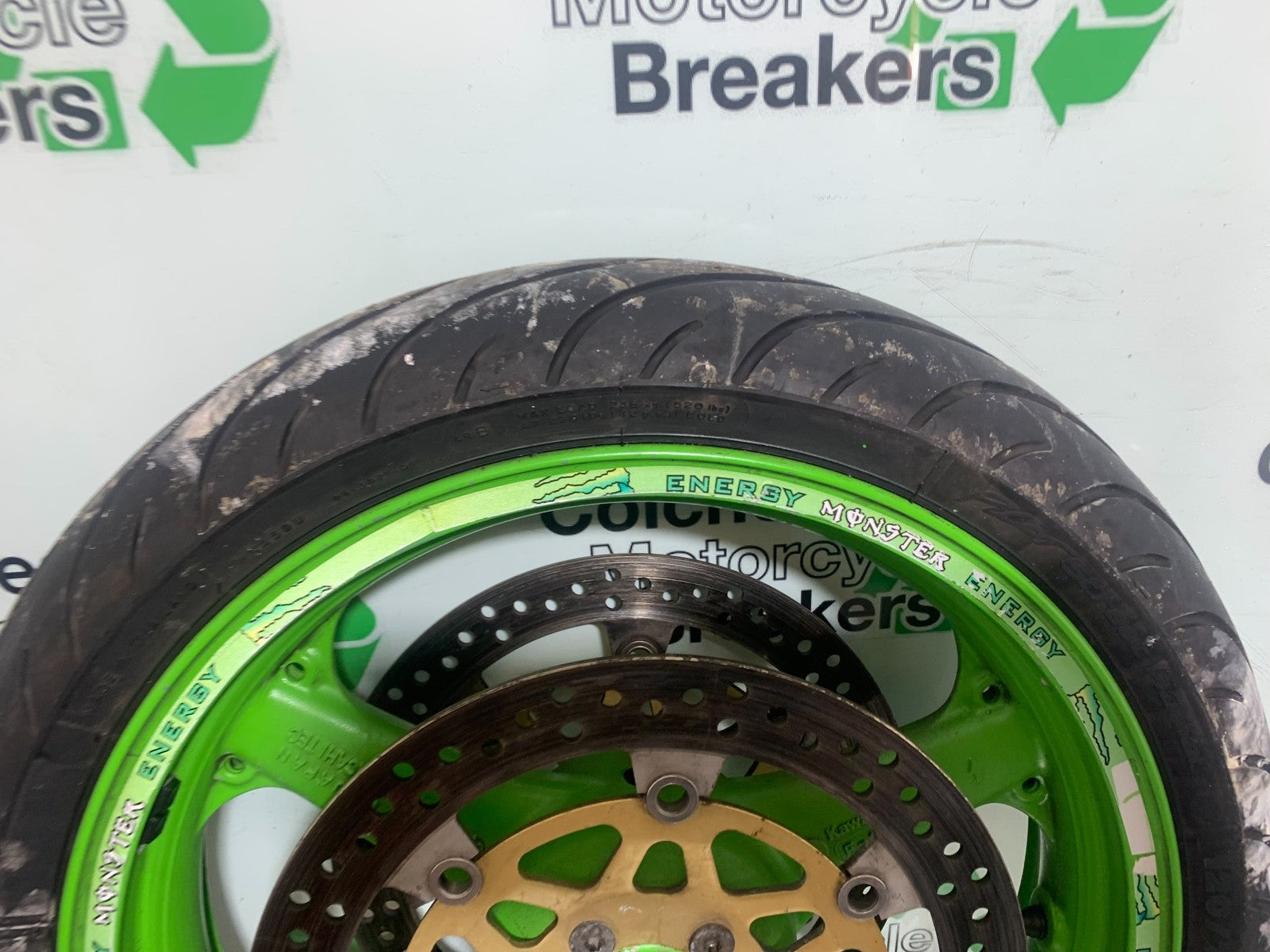 KAWASAKI ZX9R ZX9 E1 FRONT WHEEL AND DISCS   YEAR 2000-01 (CMB1171)