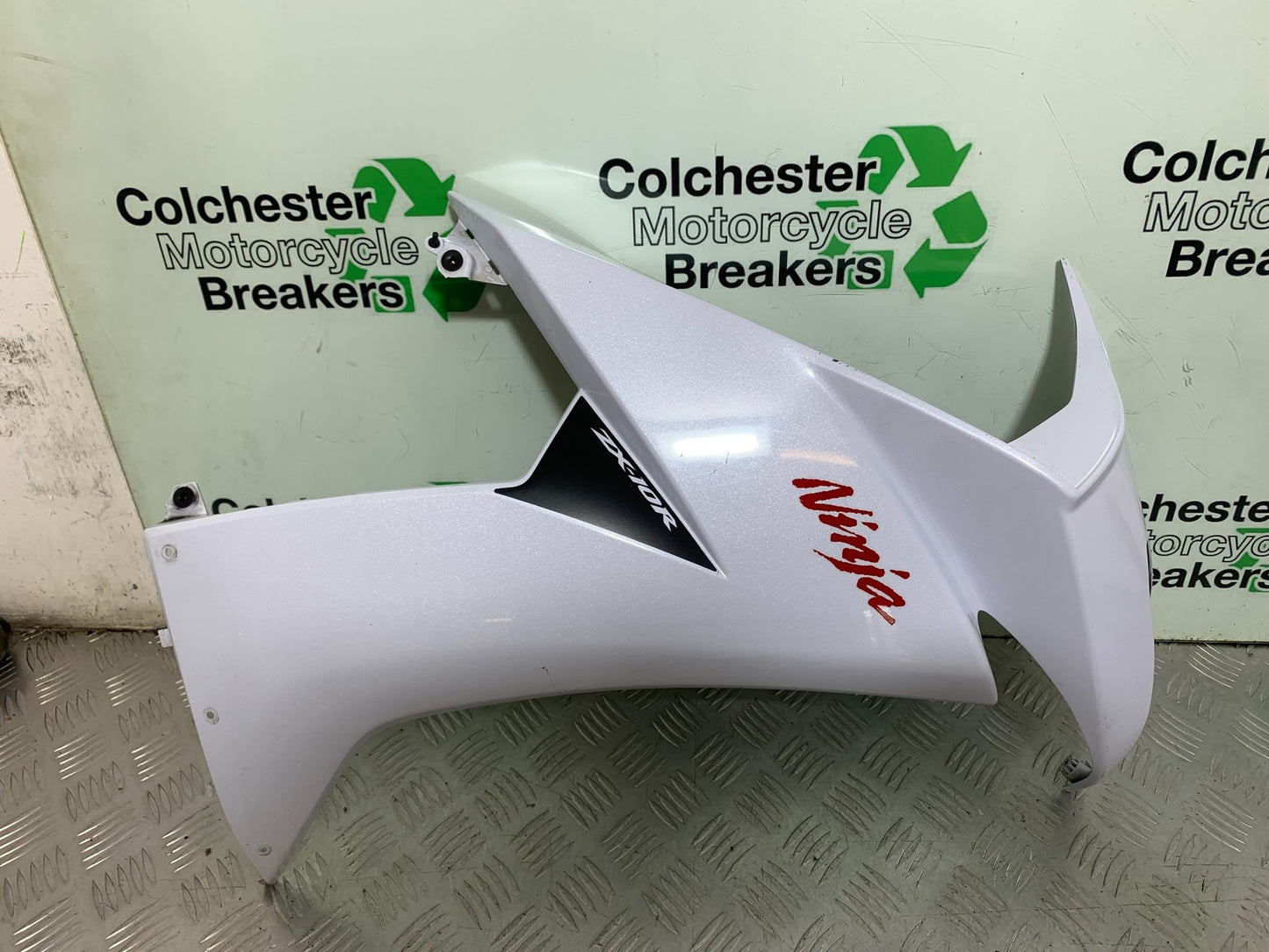 KAWASAKI ZX10R ZX10 R RIGHT FAIRING PANEL  2008-2010 (CMB1301)