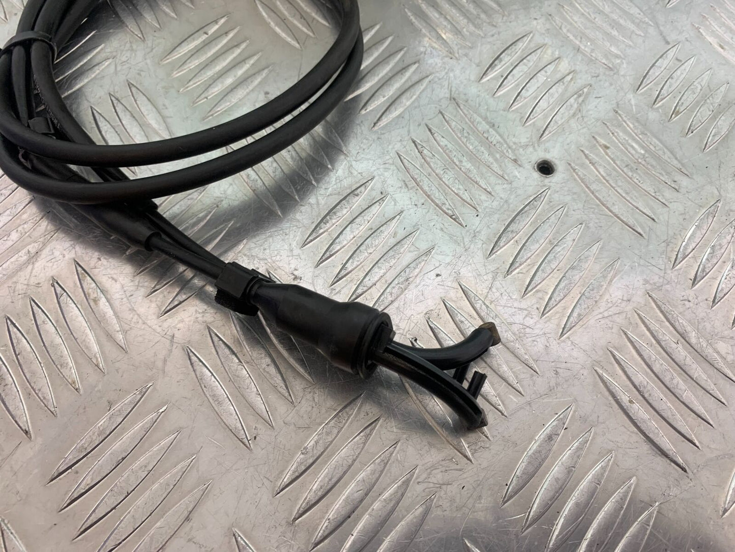 YAMAHA MT07 MT-07 THROTTLE CABLES  YEAR 2014 (STOCK 995)