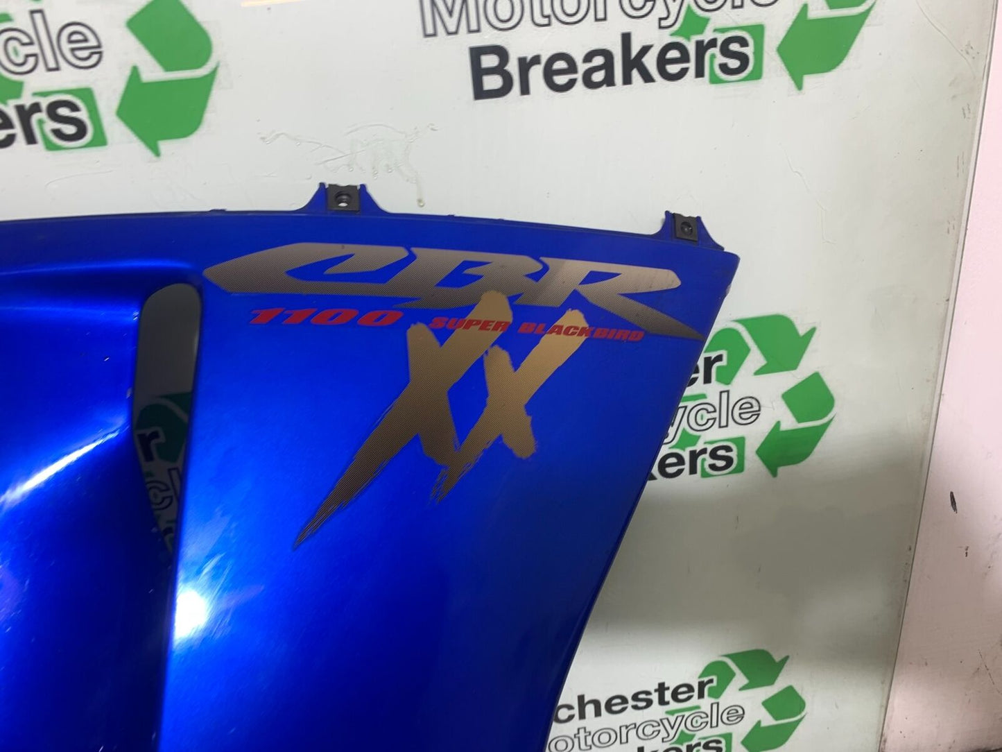 HONDA CBR1100 BLACKBIRD LEFT FAIRING PANEL  YEAR 1999-2005 (CMB1103)