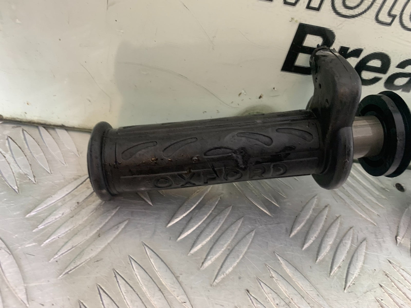 HONDA CBR1100 BLACKBIRD LEFT HANDLEBAR  YEAR 1999-2005 (CMB1232)