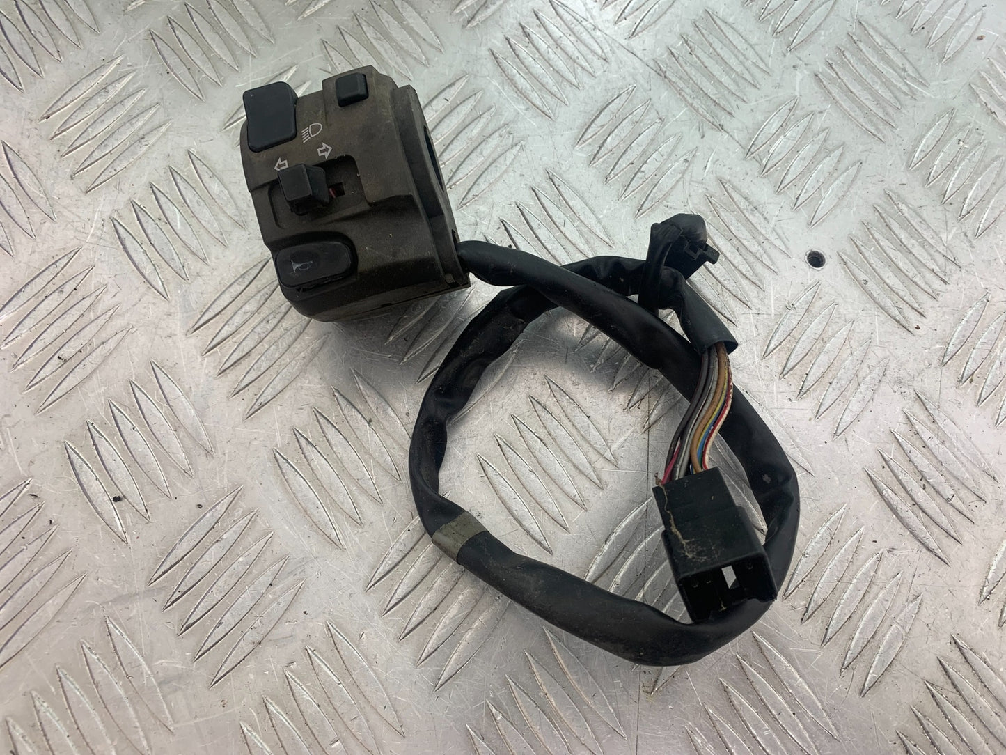 KAWASAKI ZX6R LEFT SWITCH GEAR  YEAR 2009-2012 (CMB1136)