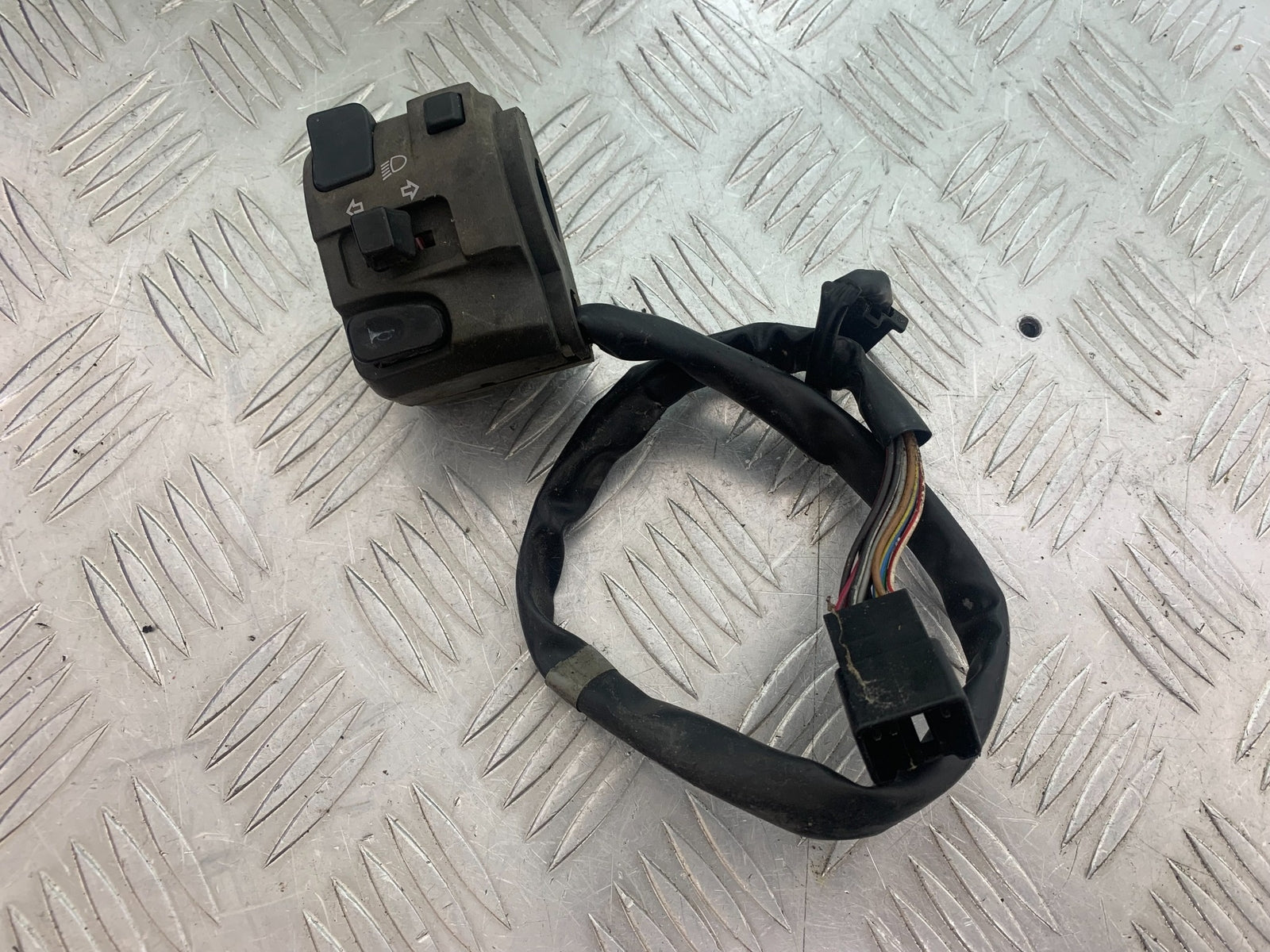 KAWASAKI ZX6R LEFT SWITCH GEAR  YEAR 2009-2012 (CMB1136)