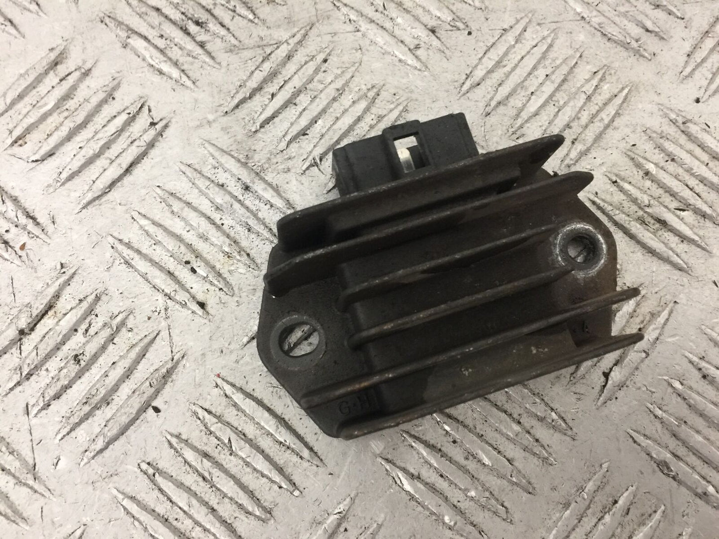 HONDA CB125 F CB 125 F REGULATOR YEAR 2015-2020  (STOCK 866)