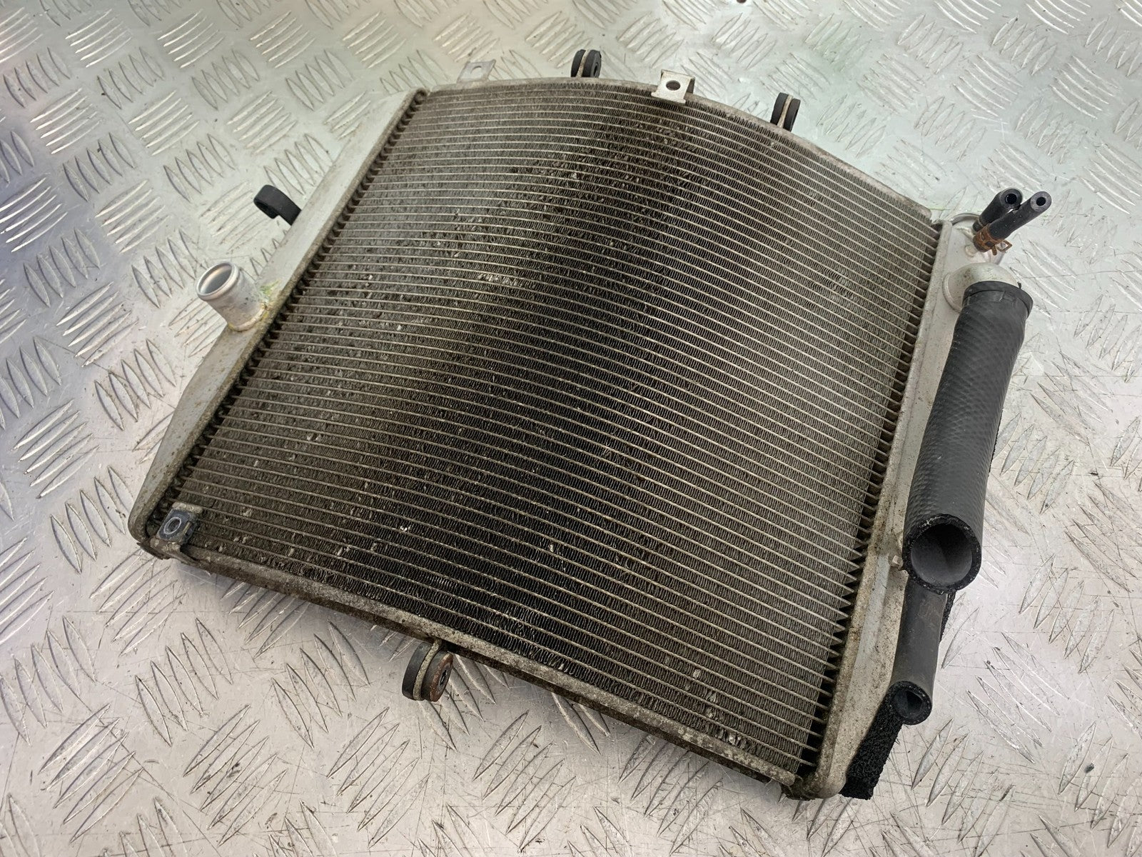 KAWASAKI ZX10R ZX10 R RADIATOR    2008-2010 (CMB1301)