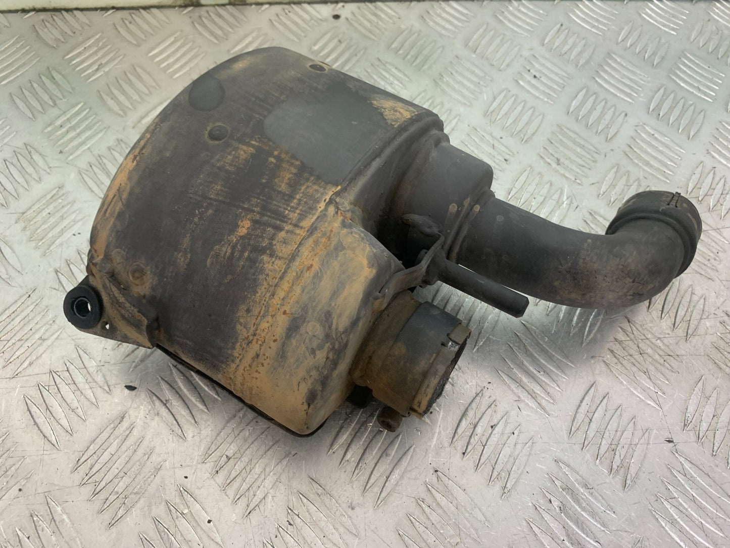BSA 650 GOLD STAR EXHAUST COLLECTOR BOX   YEAR 2022-2025 (CMB1262)