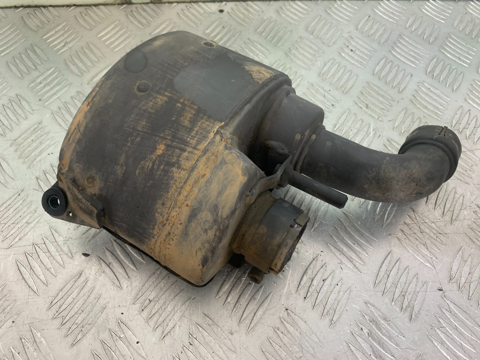 BSA 650 GOLD STAR EXHAUST COLLECTOR BOX   YEAR 2022-2025 (CMB1262)