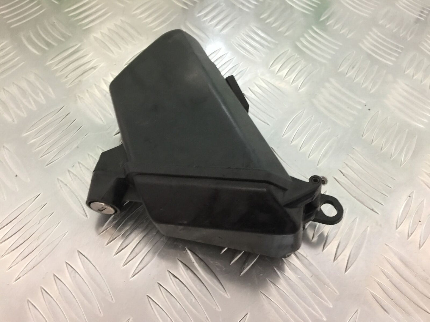 HONDA CBR600 RR TOOL BOX  YEAR 2005-2006 (STOCK 933)