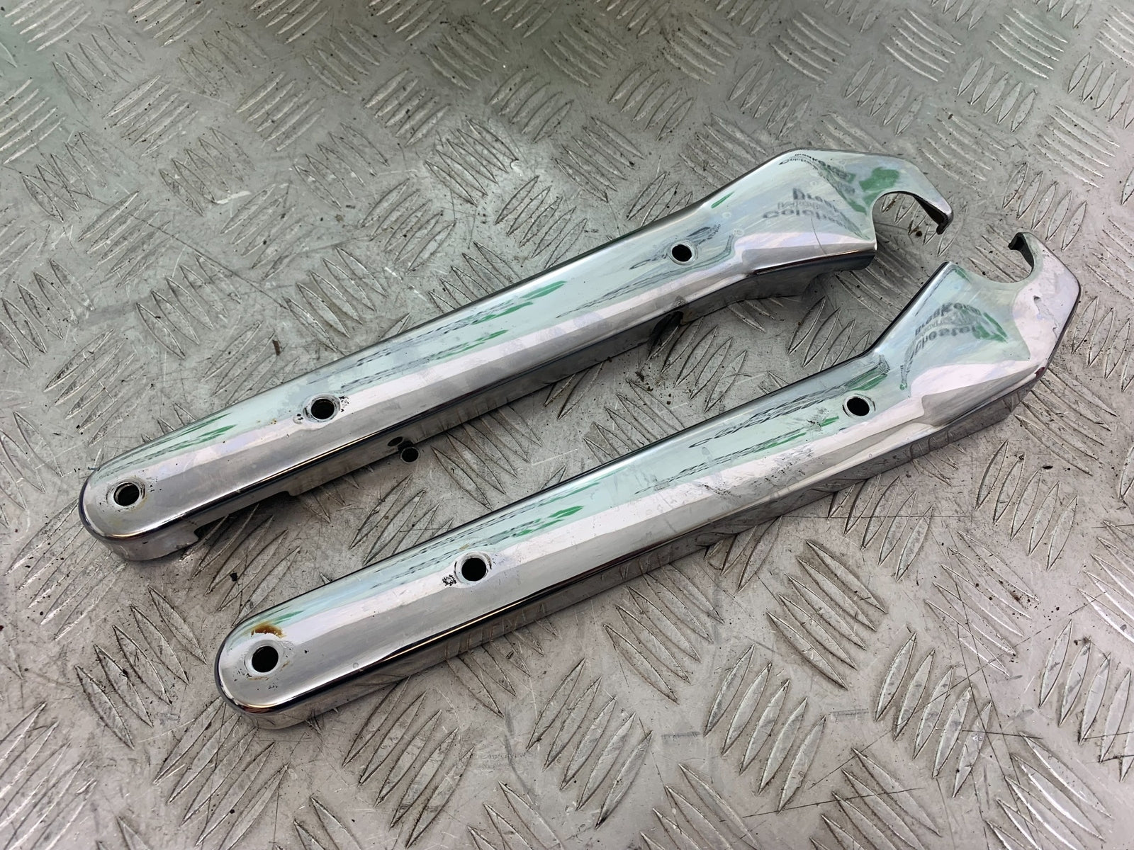 KAWASAKI VN1500 CLASSIC CHROME FRAME COVERS  YEAR 1999 -2006 (CMB1166)