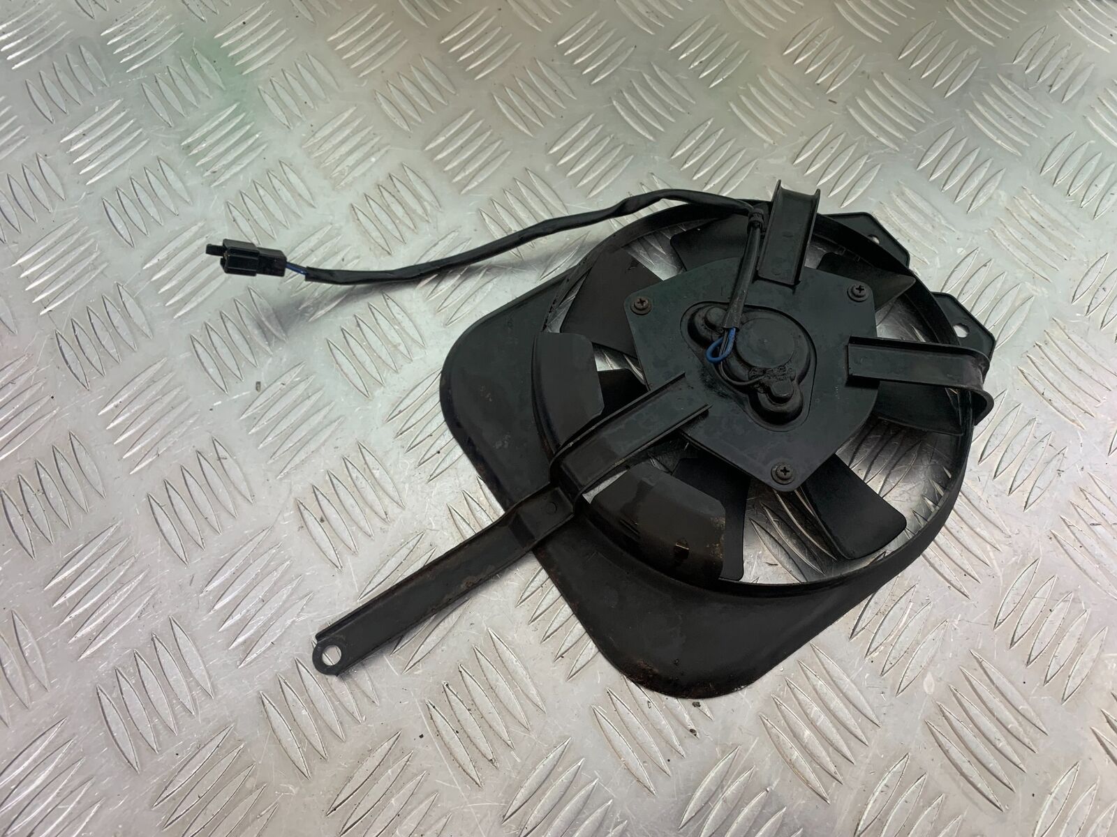 KAWASAKI ZX12R ZX12 R RADIATOR FAN  YEAR 2000-01 (CMB1038)