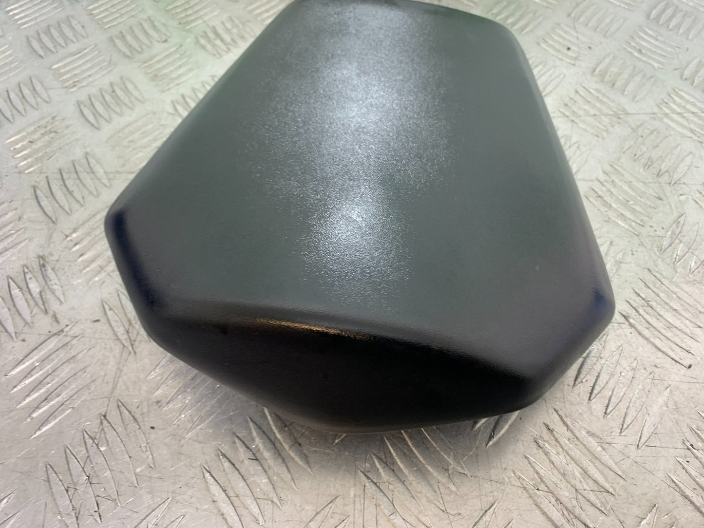 HONDA CBR1000 rr FIREBLADE REAR SEAT  2008-2011 (CMB1253)