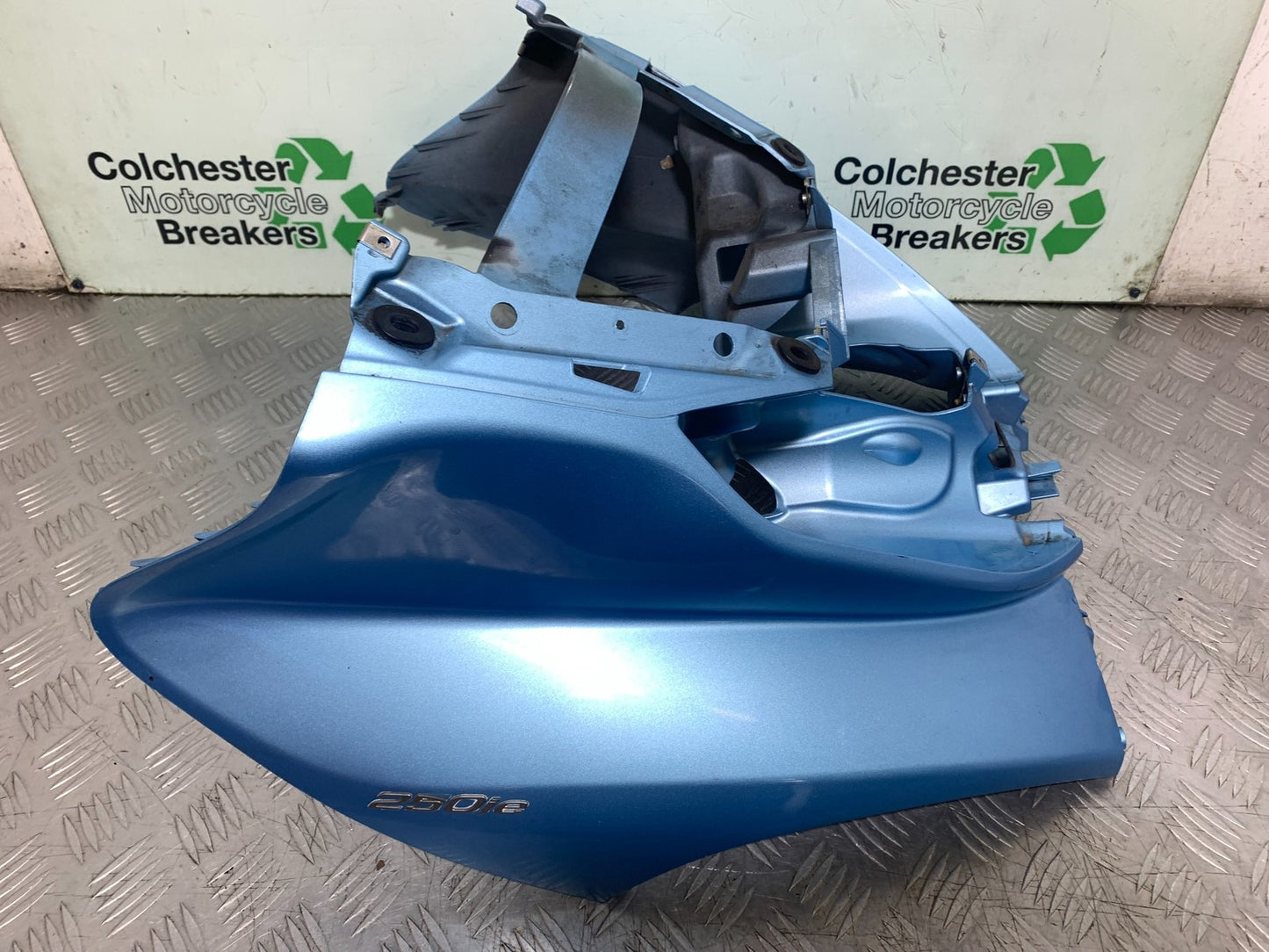 PIAGGIO MP3 250 ie TOP FAIRING YEAR 2007 (CMB1307)