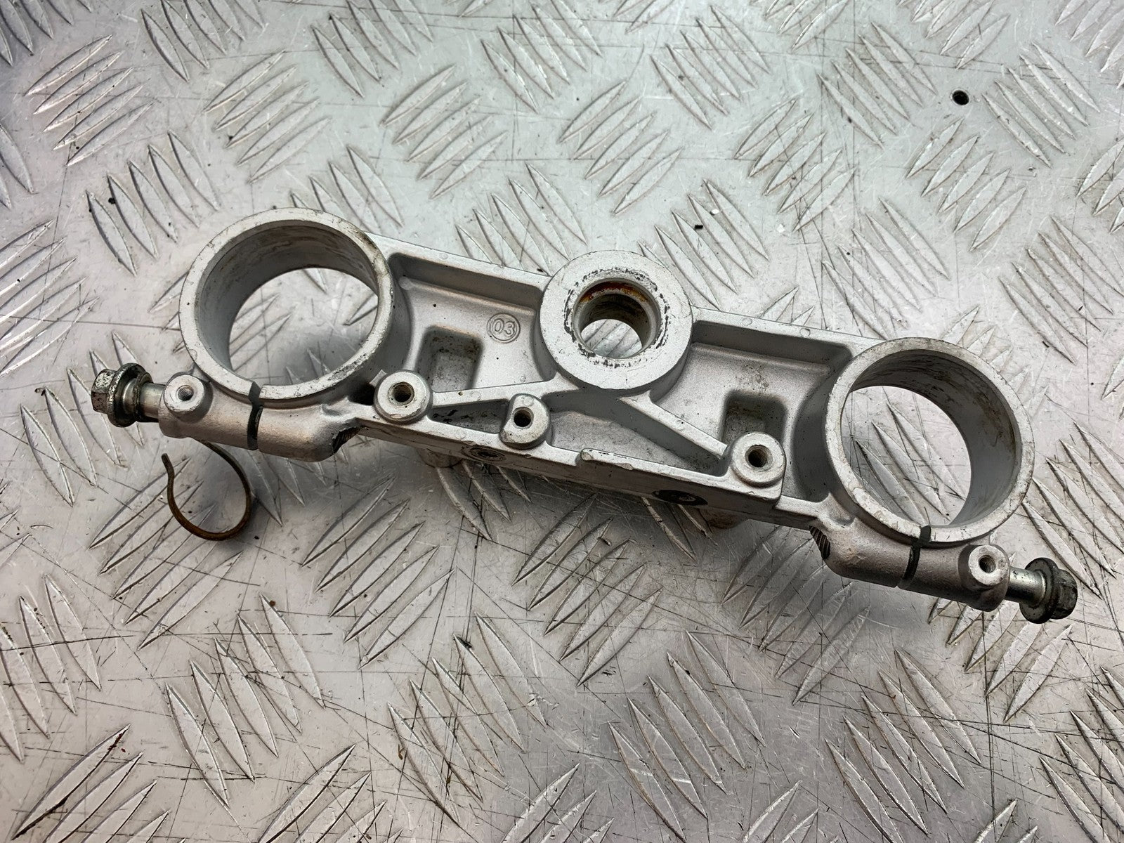 QINGQI QM125 GY-2B TOP YOKE   YEAR 2016 (CMB1228)
