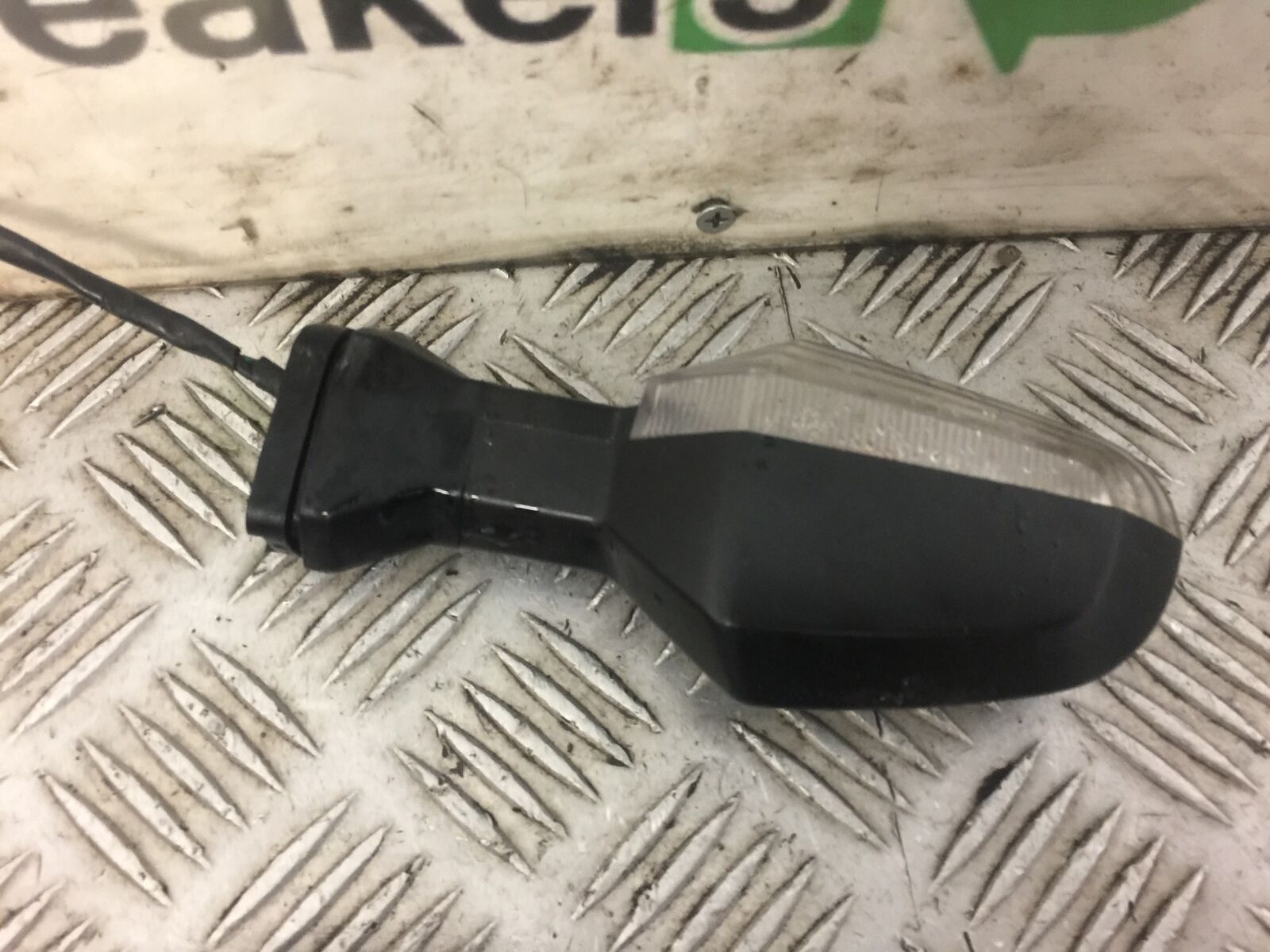 KAWASAKI NINJA 300 EX300 FRONT RIGHT INDICATOR   YEAR 2017 (STOCK 492)