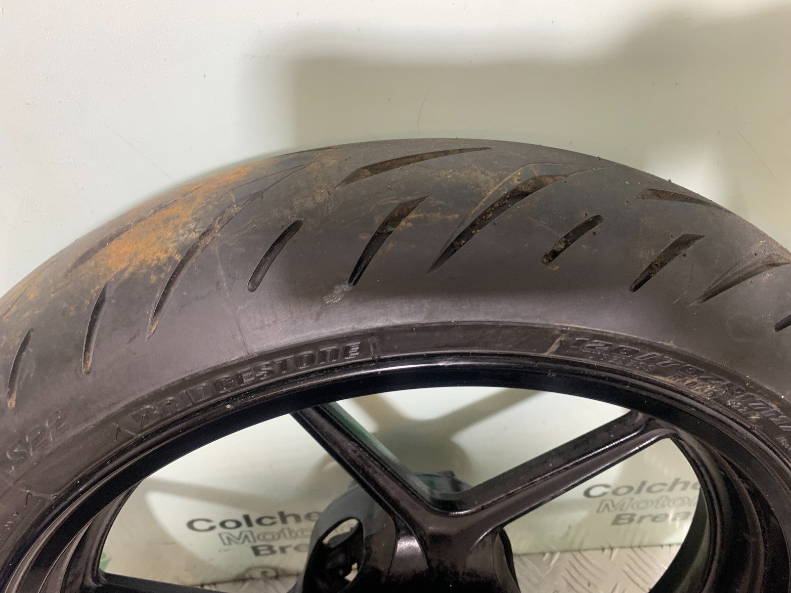 KAWASAKI Z1000 SX FRONT WHEEL  YEAR 2014-16 (CMB1264)