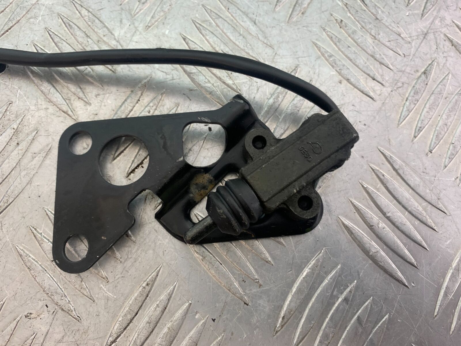 TRIUMPH 955i SPRINT ST SIDE STAND SWITCH  YEAR 1999-2004 (CMB1124)