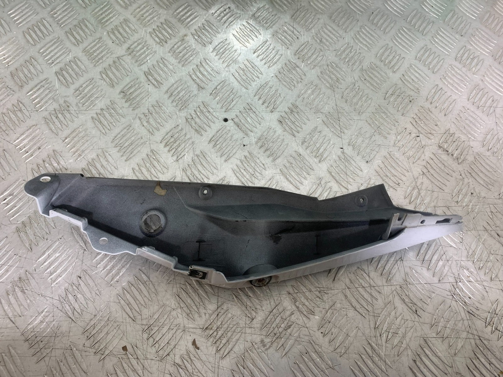 SINNIS TERRAIN 125 LEFT SEAT PANEL  YEAR 2017-2020 (CMB1241)