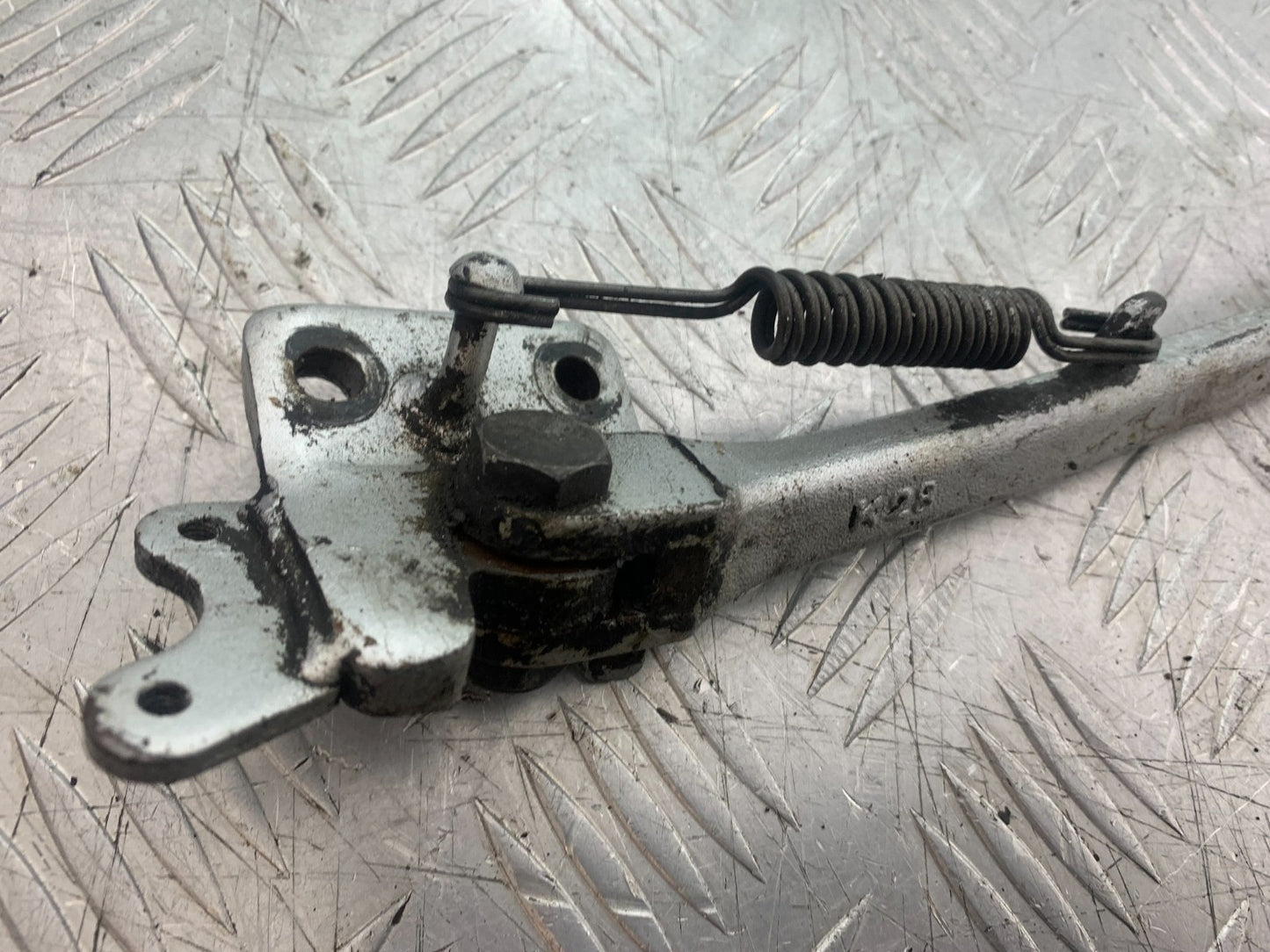 KAWASAKI GPZ600 GPZ 600 SIDE STAND  YEAR 1988-90 (CMB1258)