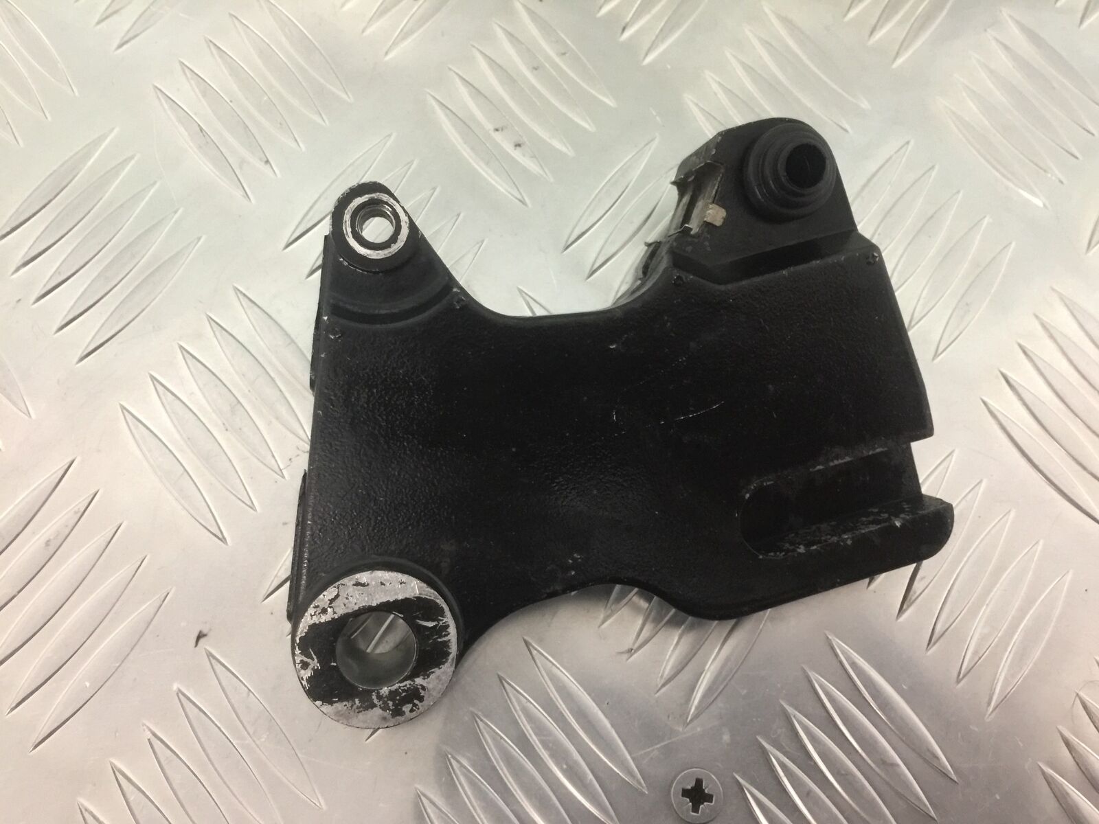 SINNIS TERRAIN 125 REAR CALIPER BRACKET  YEAR 2020 (STOCK 921)