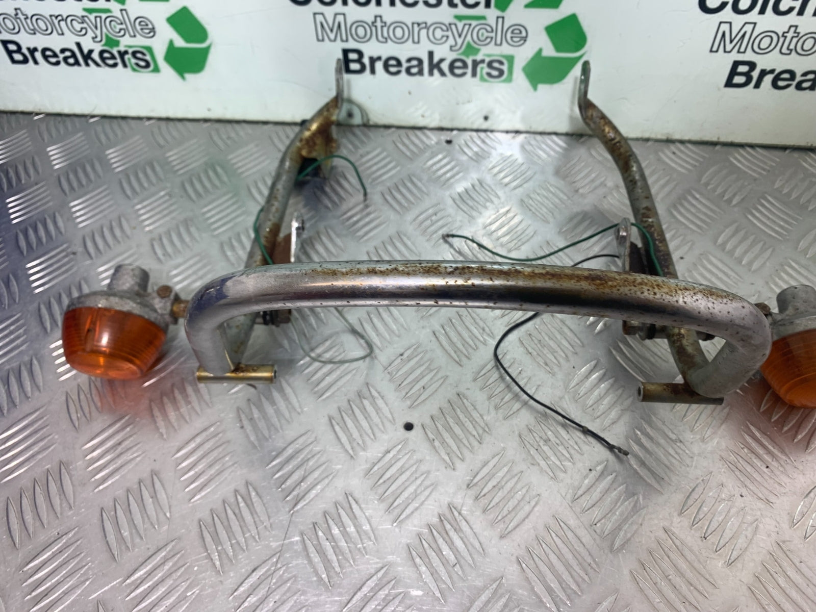 HONDA CX500 CX 500 GRAB RAIL AND INDICATORS  YEAR 1978 1981 (CMB1137)