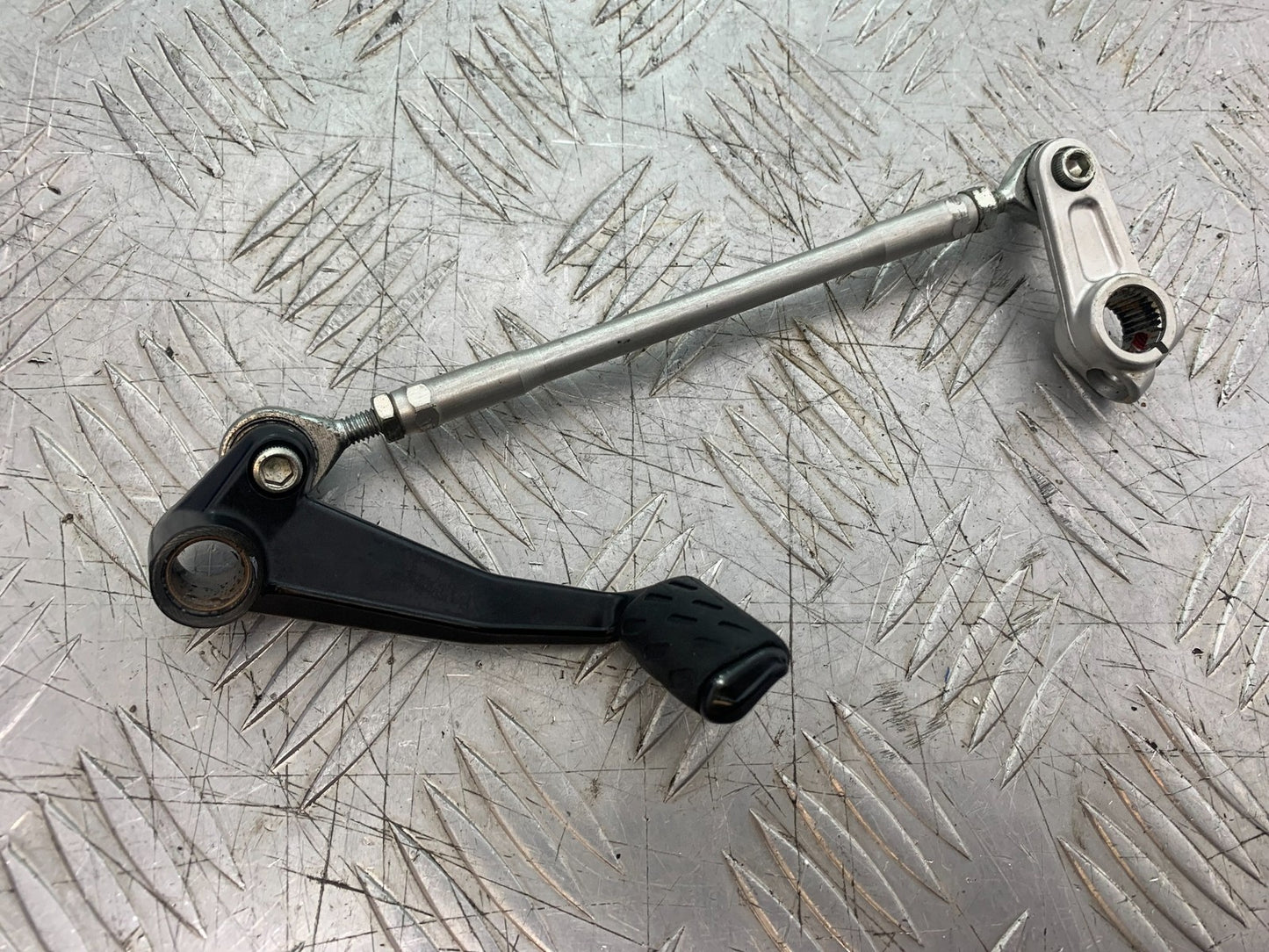 DUCATI 1198 S GEAR LEVER   YEAR 2009-2011 (CMB1219)