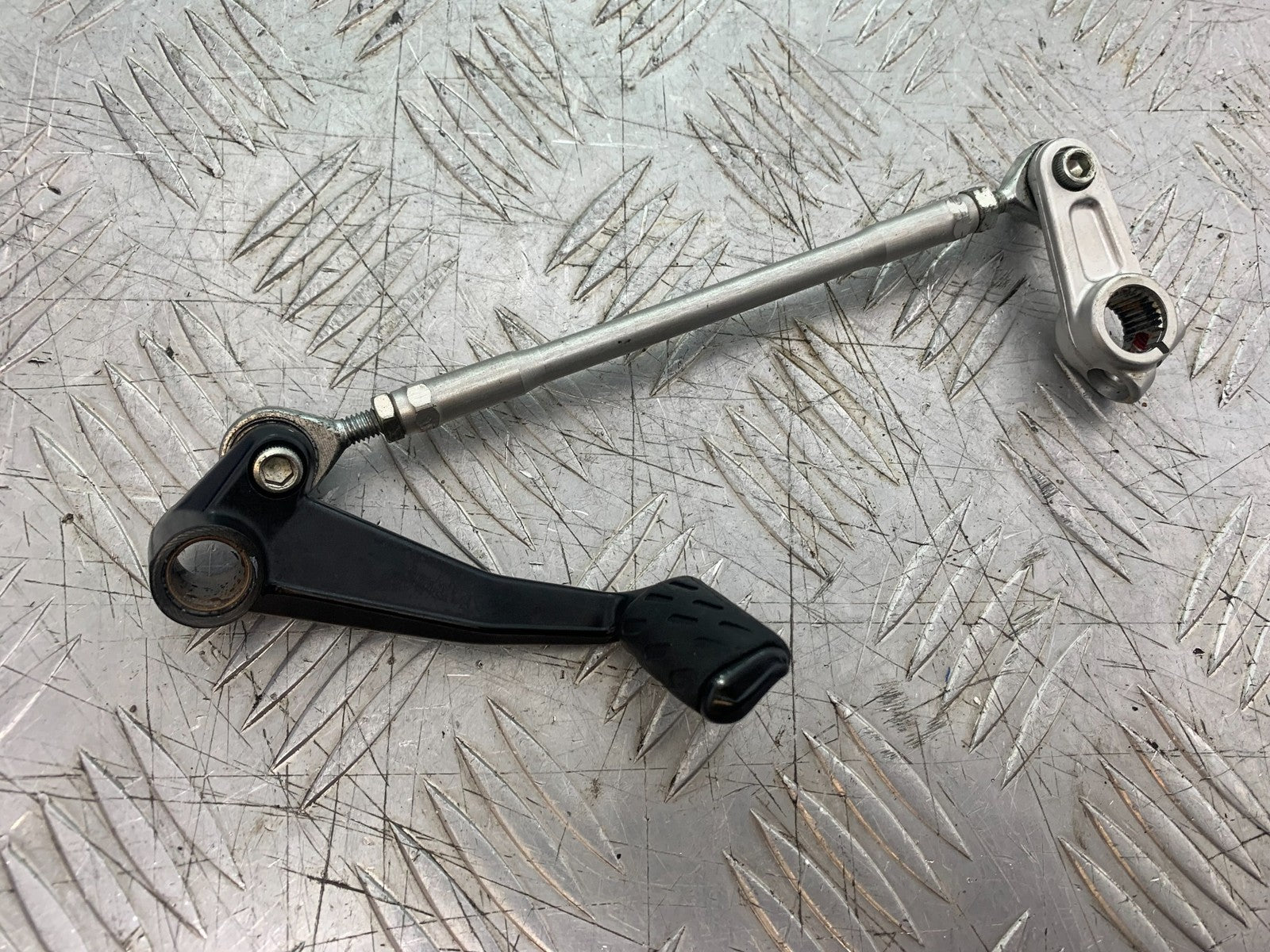 DUCATI 1198 S GEAR LEVER   YEAR 2009-2011 (CMB1219)