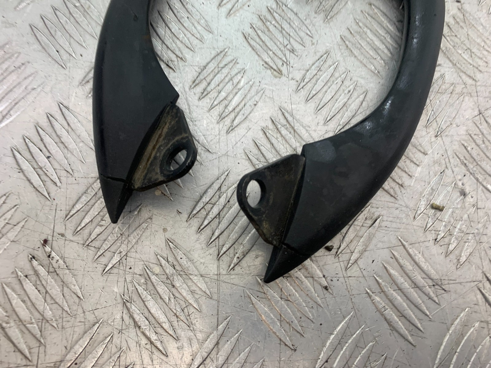 KAWASAKI ER6 F ER6F GRAB RAILS   YEAR 2005-2008 (CMB1277)