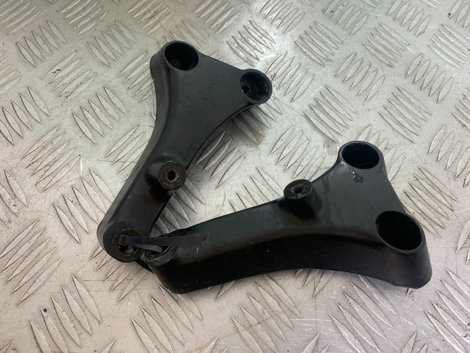 KAWASAKI GTR1400 GTR 1400 ENGINE BRACKETS   YEAR 2007-2009 (CMB1174)