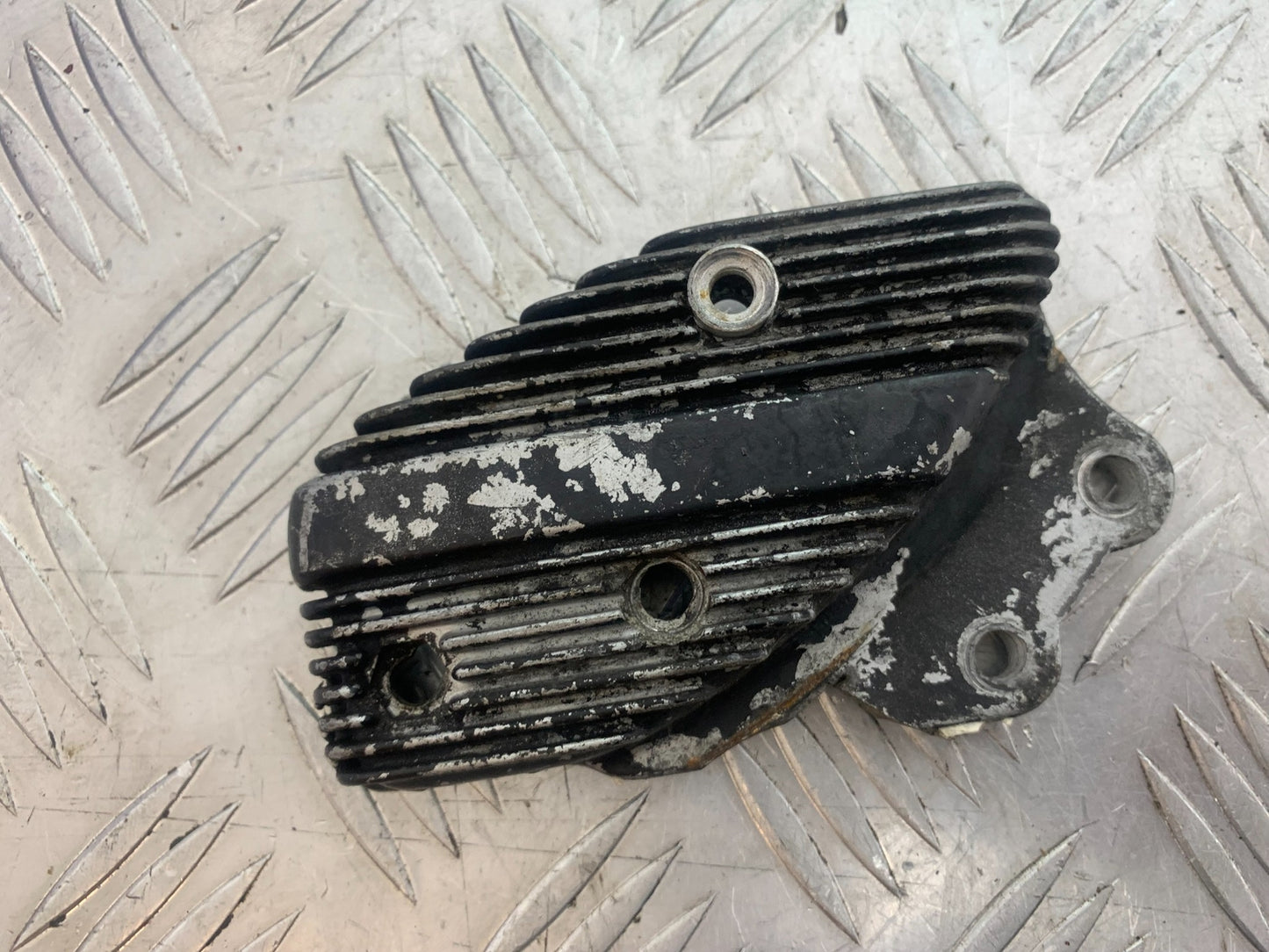 YAMAHA XV535 XV 535 VIRAGO REGULATOR COVER    YEAR 1994-02 (CMB1162)