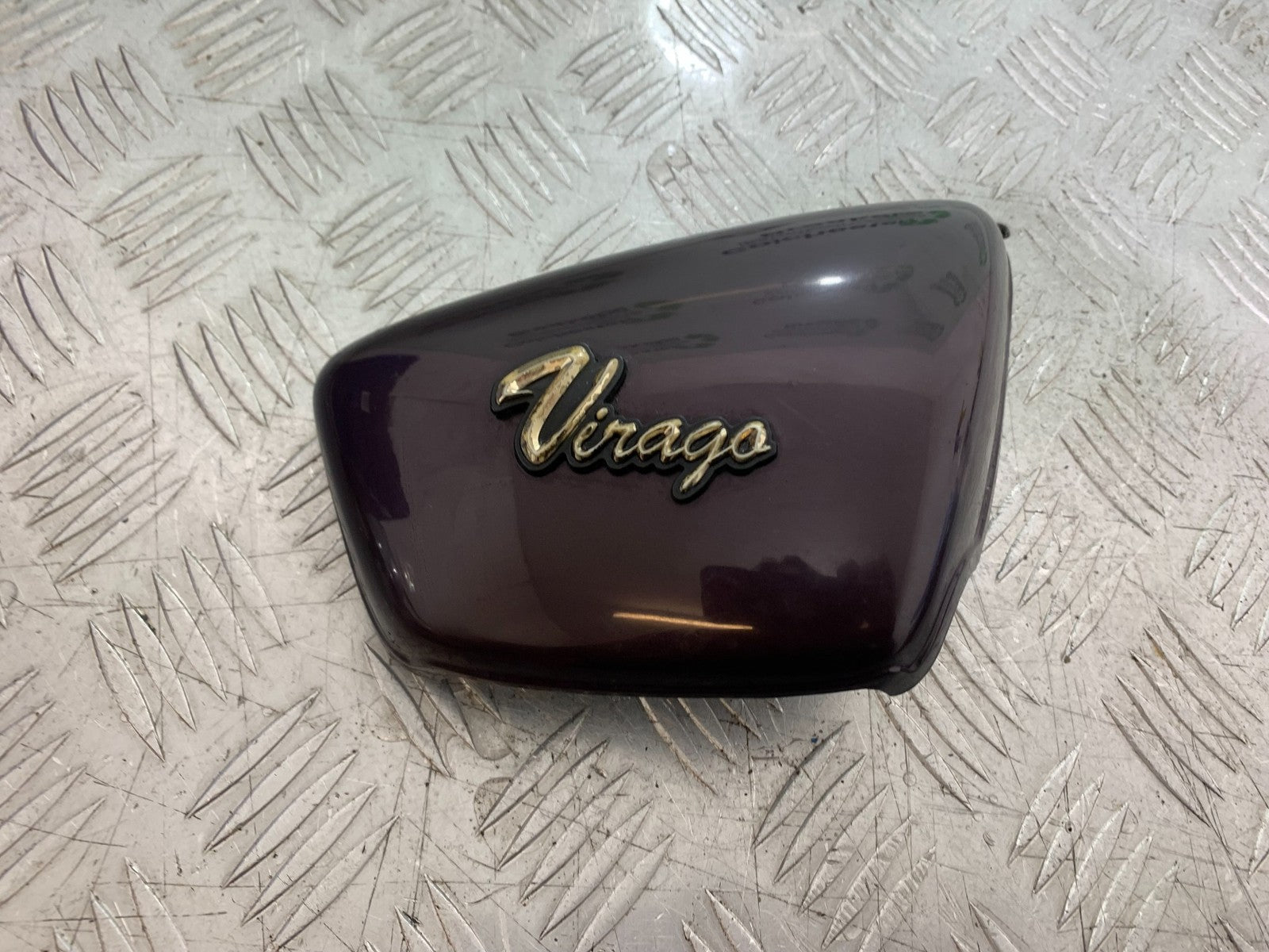 YAMAHA XV1100 XV 1100 VIRAGO RIGHT SEAT PANEL 1990-1999 (CMB1243)