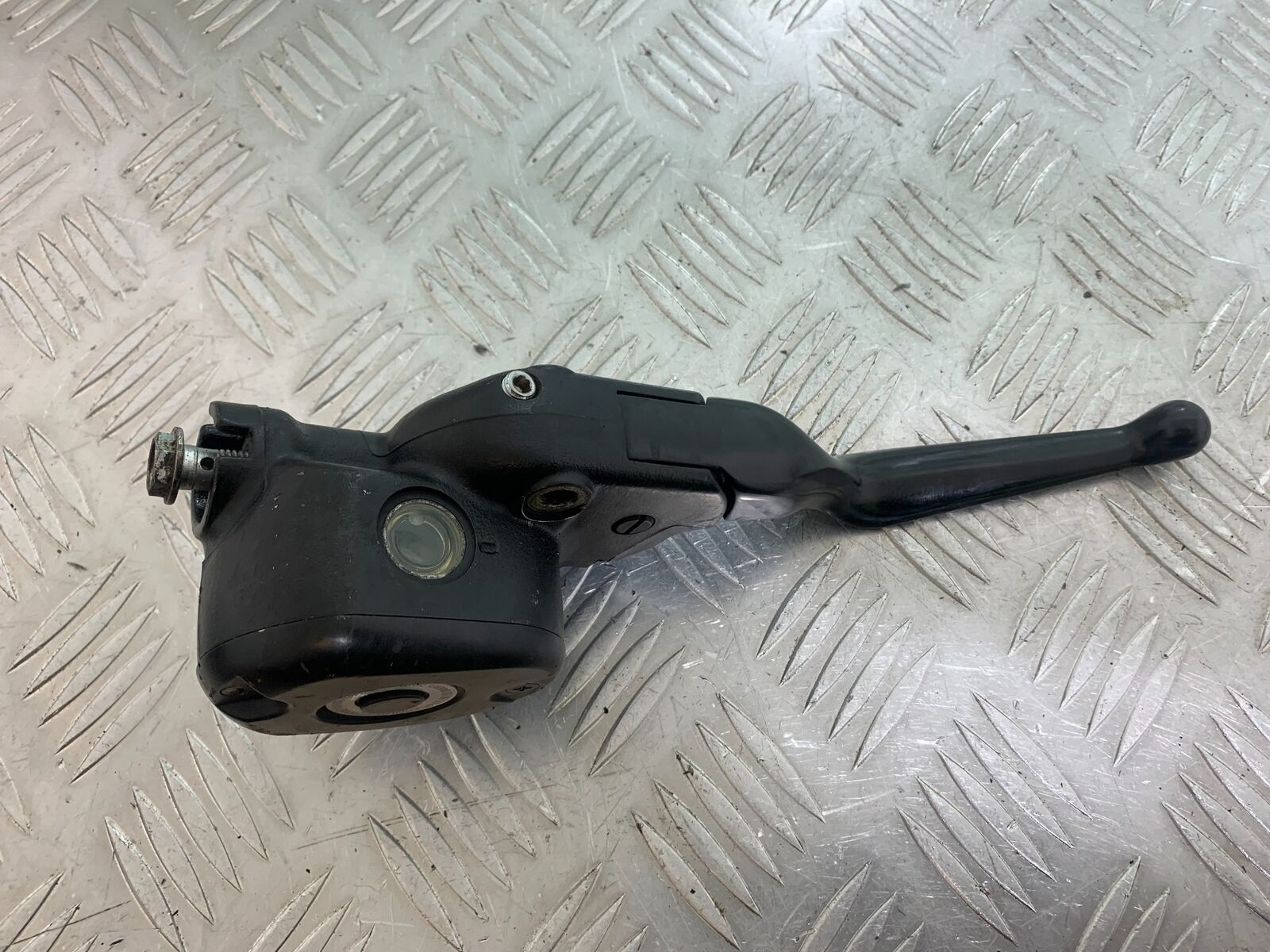 HARLEY DAVIDSON XL883 N IROD FRONT MASTER CYLINDER   YEAR 2020  (CMB1116)