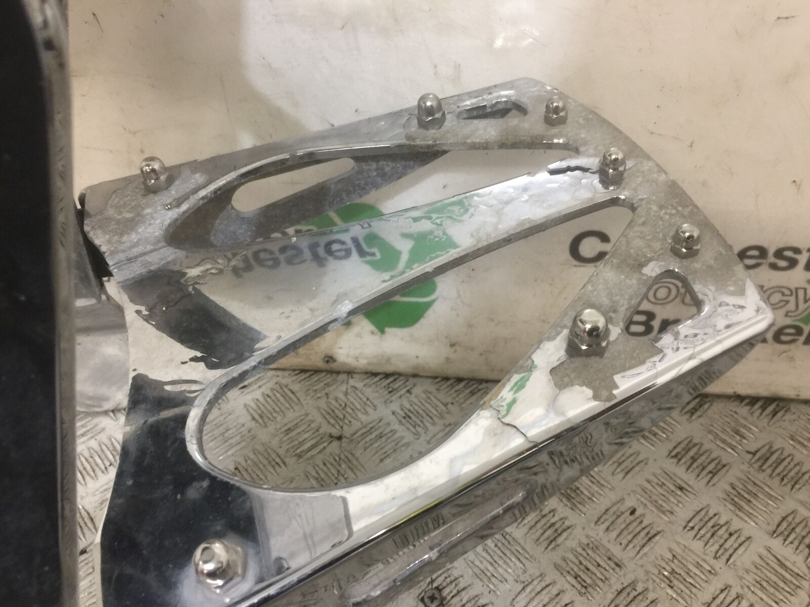 SUZUKI VLR1800 VLR 1800 BACK REST RACK   YEAR 2010 (STOCK 815)