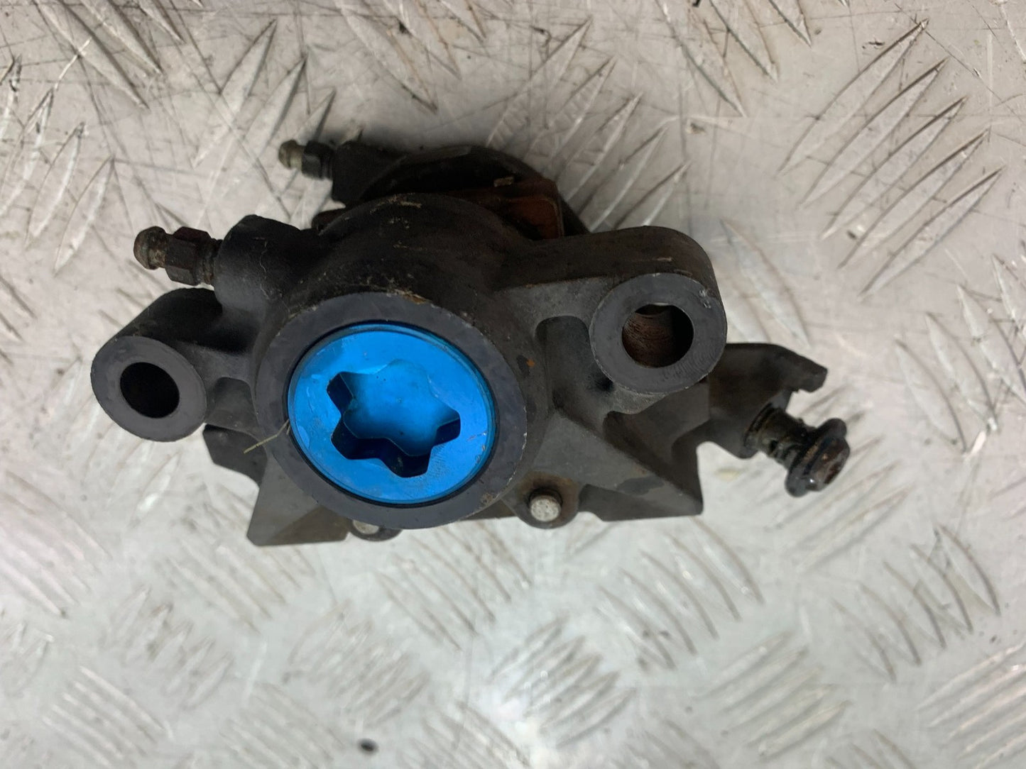 YAMAHA YZF R1 4XV REAR CALIPER   YEAR 1998-99 (CMB1291)