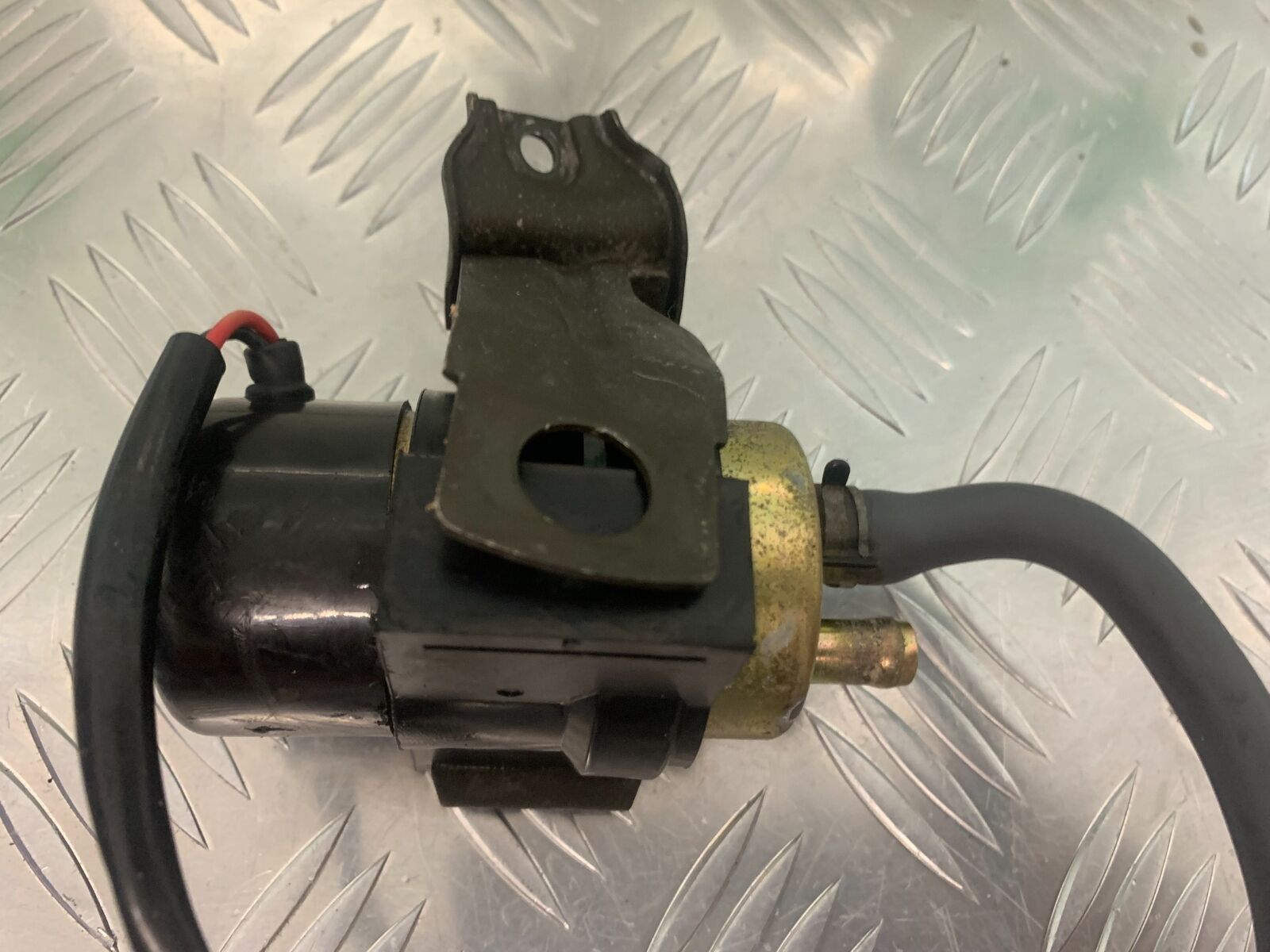KAWASAKI ZX6R ZX6 J PETROL PUMP   YEAR 2000 (STOCK 947)