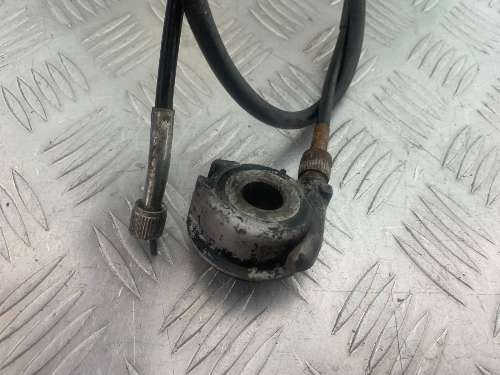 YAMAHA XV535 XV 535 VIRAGO SPEEDO DRIVE YEAR 1994-02 (CMB1139)